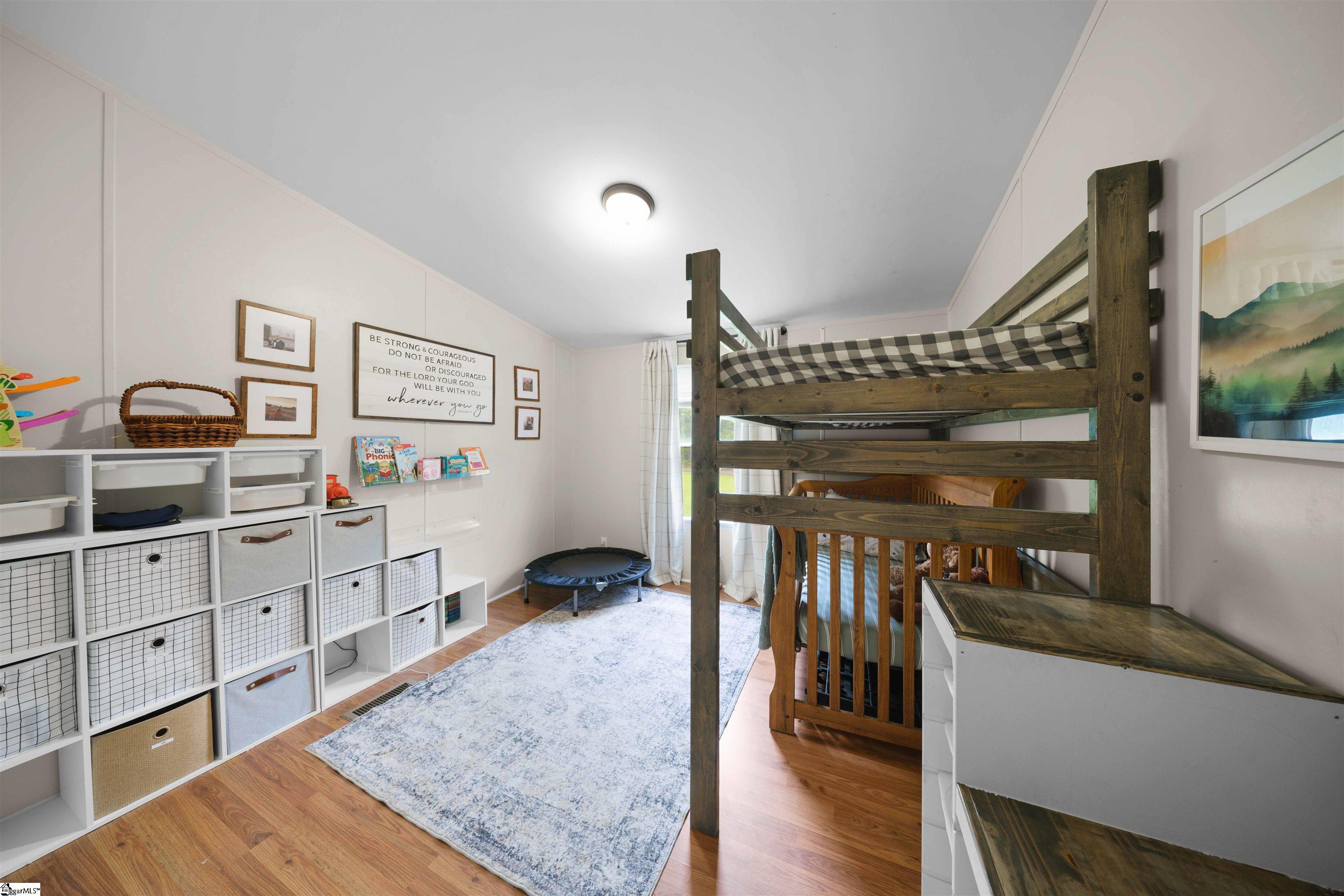 143 Perry Road Woodruff, SC 29388