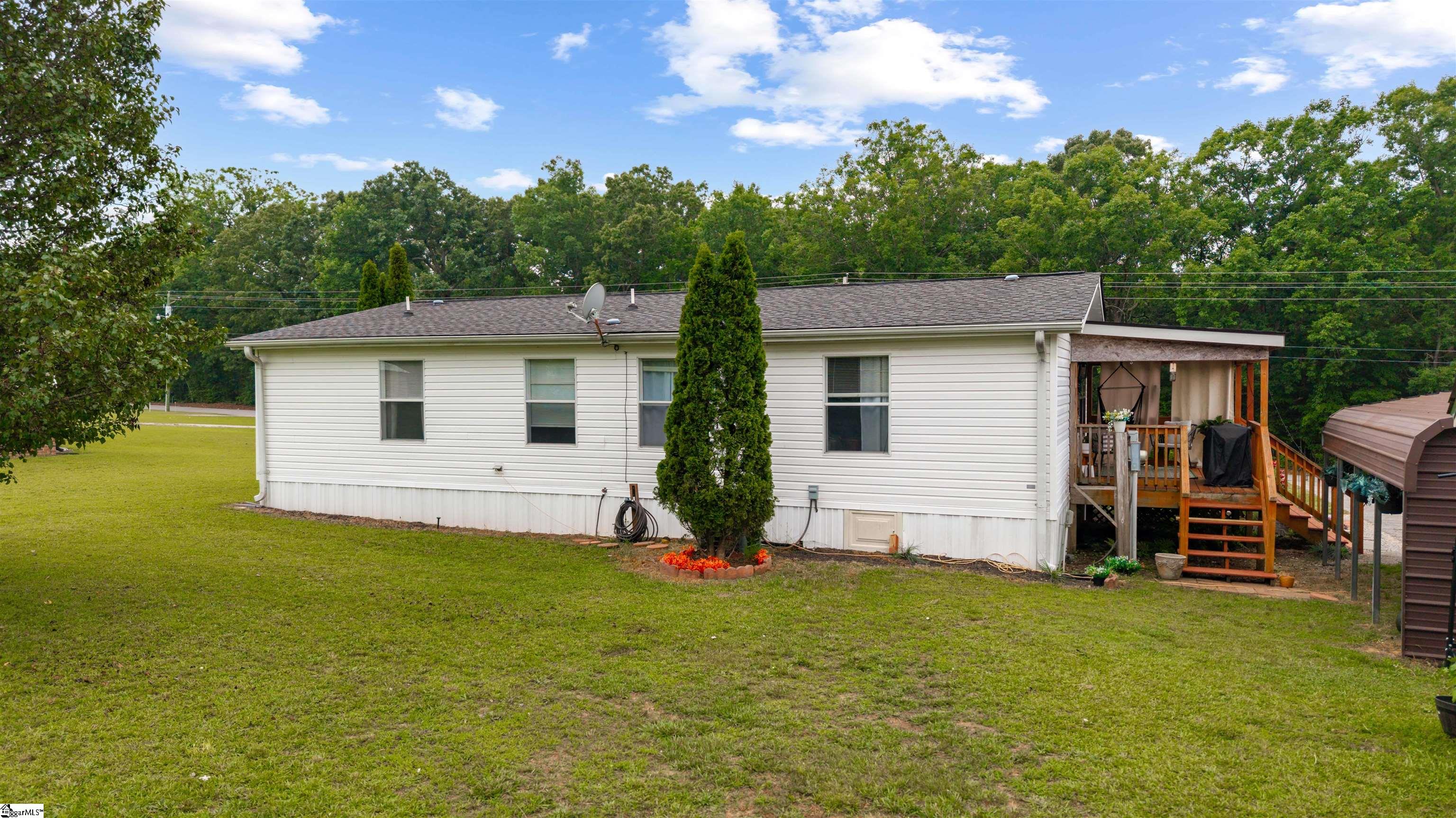 143 Perry Road Woodruff, SC 29388