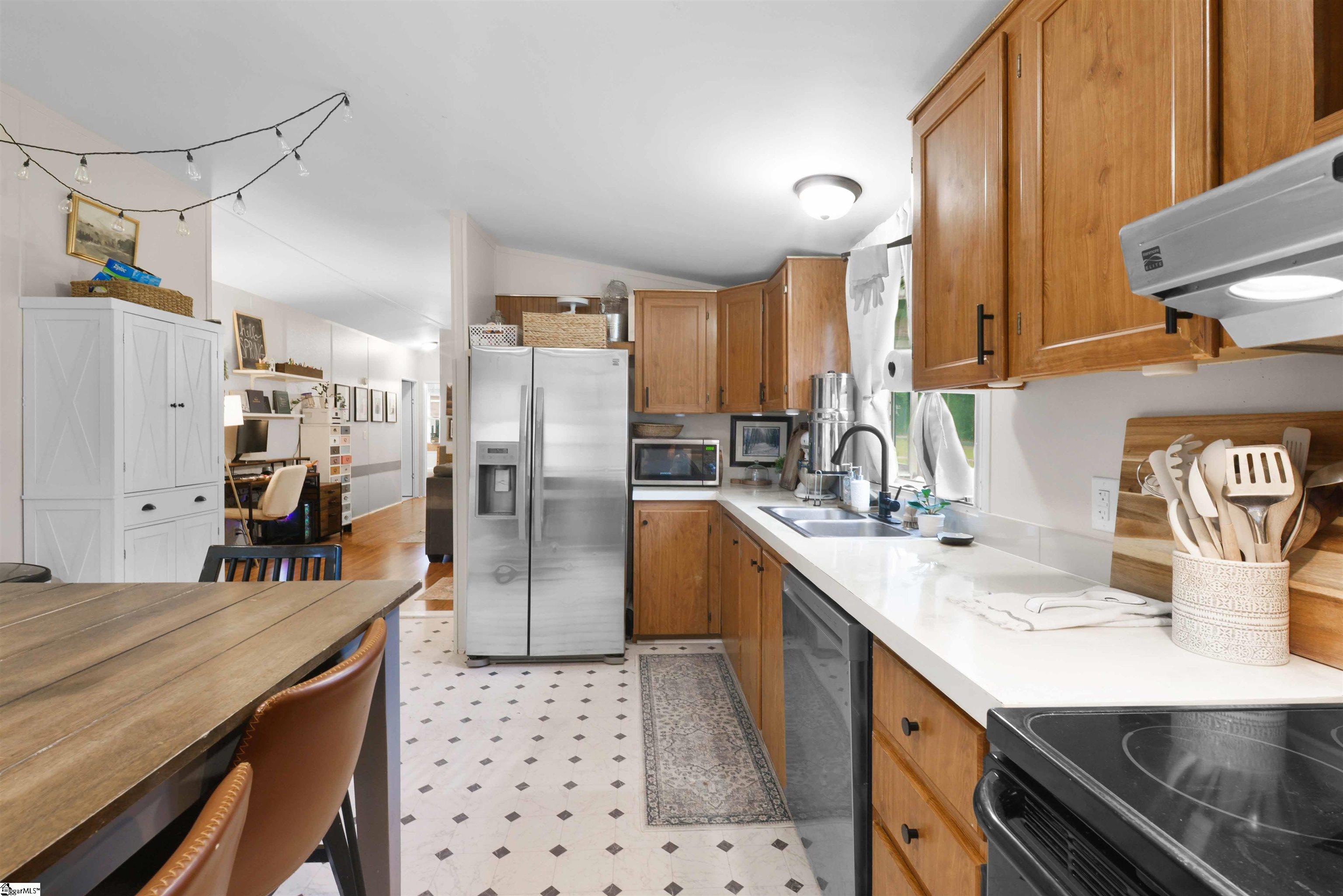 143 Perry Road Woodruff, SC 29388