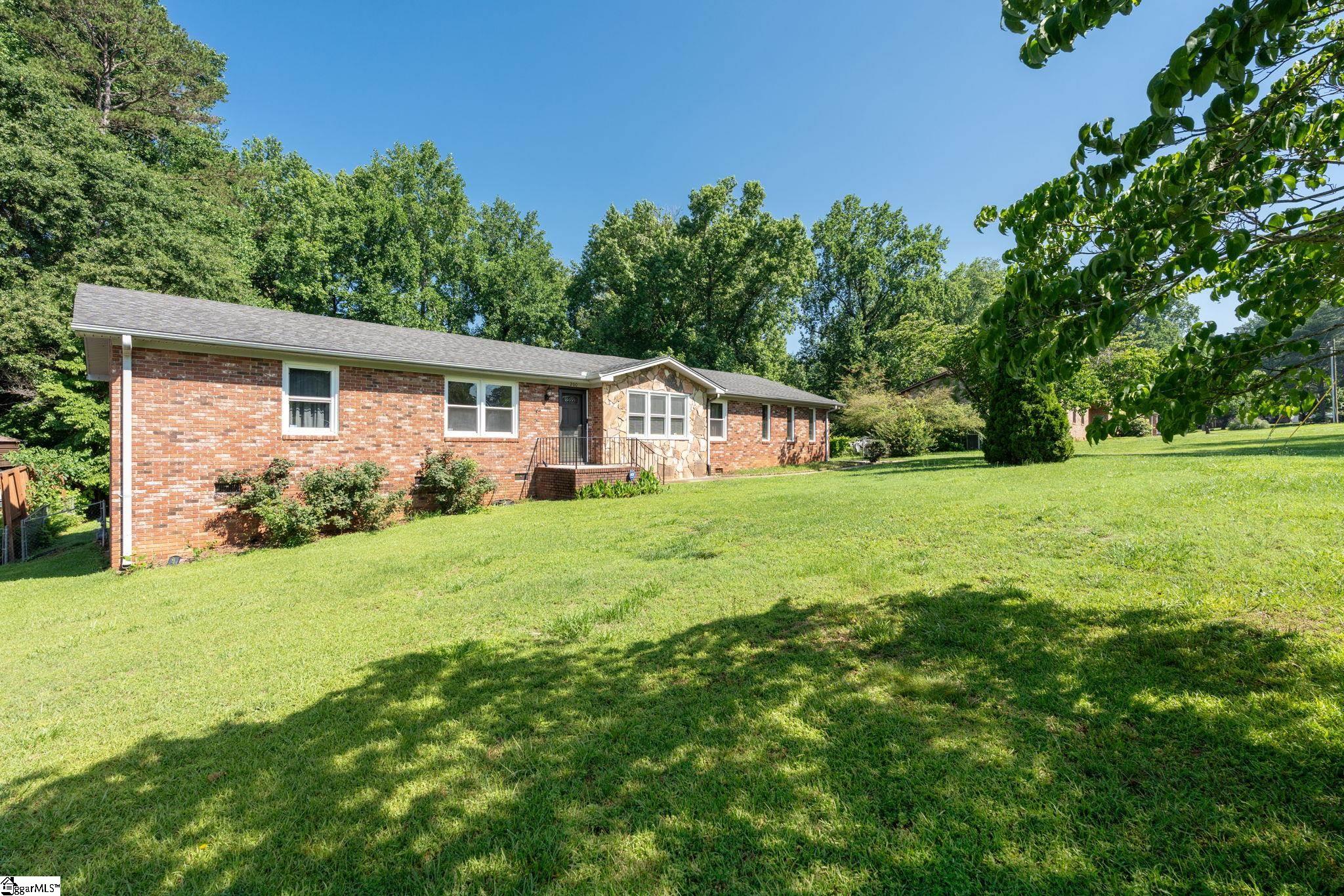 200 Echo Circle Easley, SC 29642