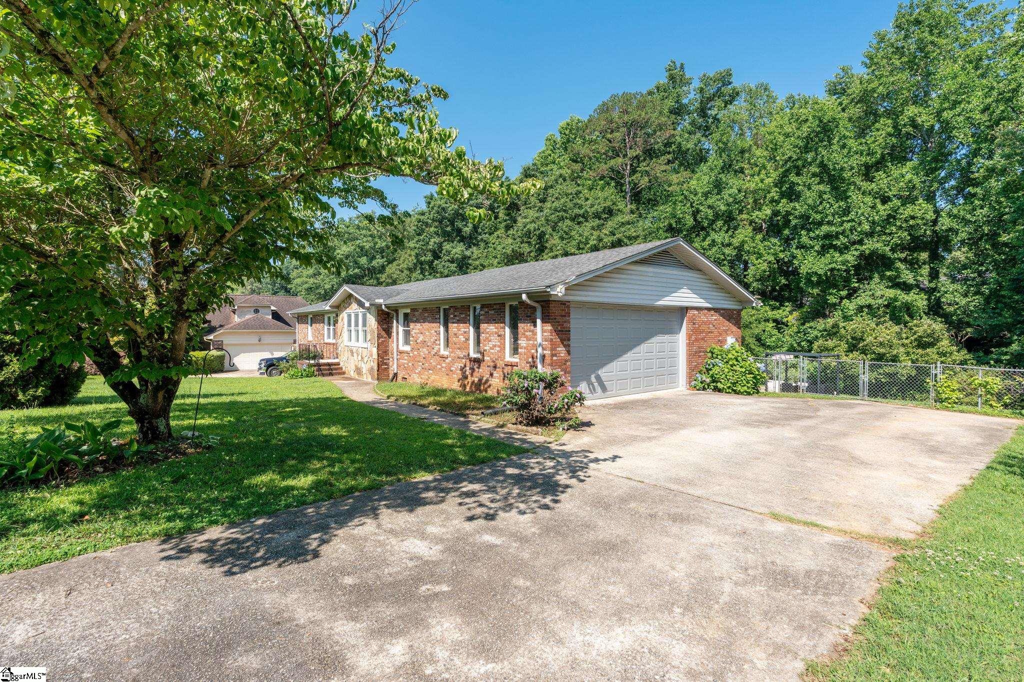 200 Echo Circle Easley, SC 29642