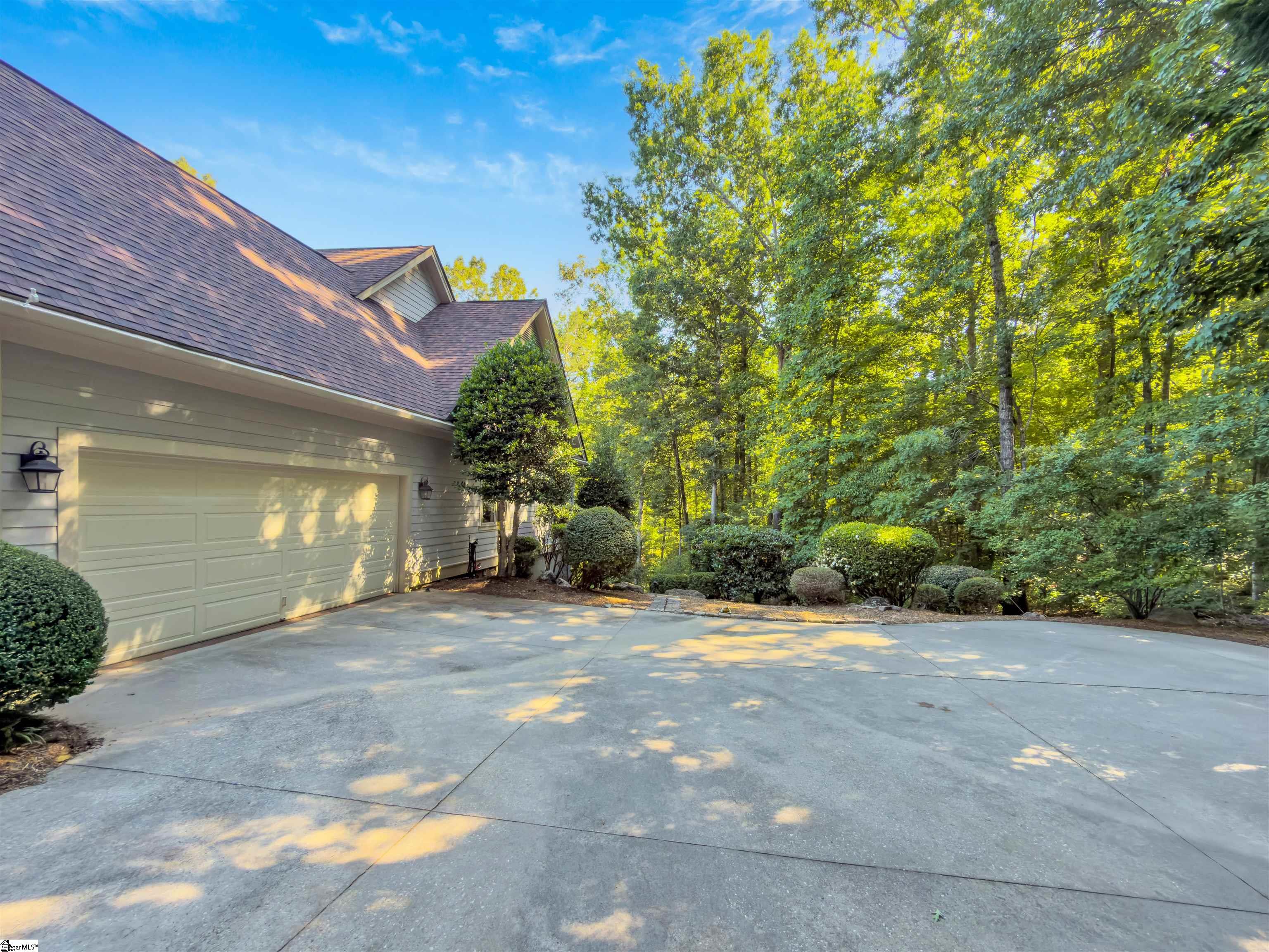 2 Brown Deer Trail Travelers Rest, SC 29690