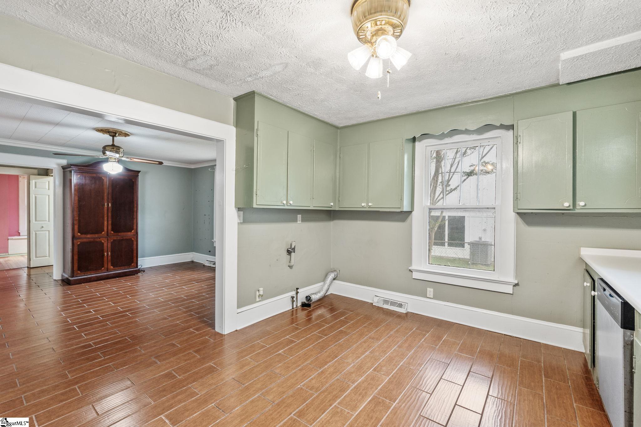 303 Front Street Easley, SC 29640