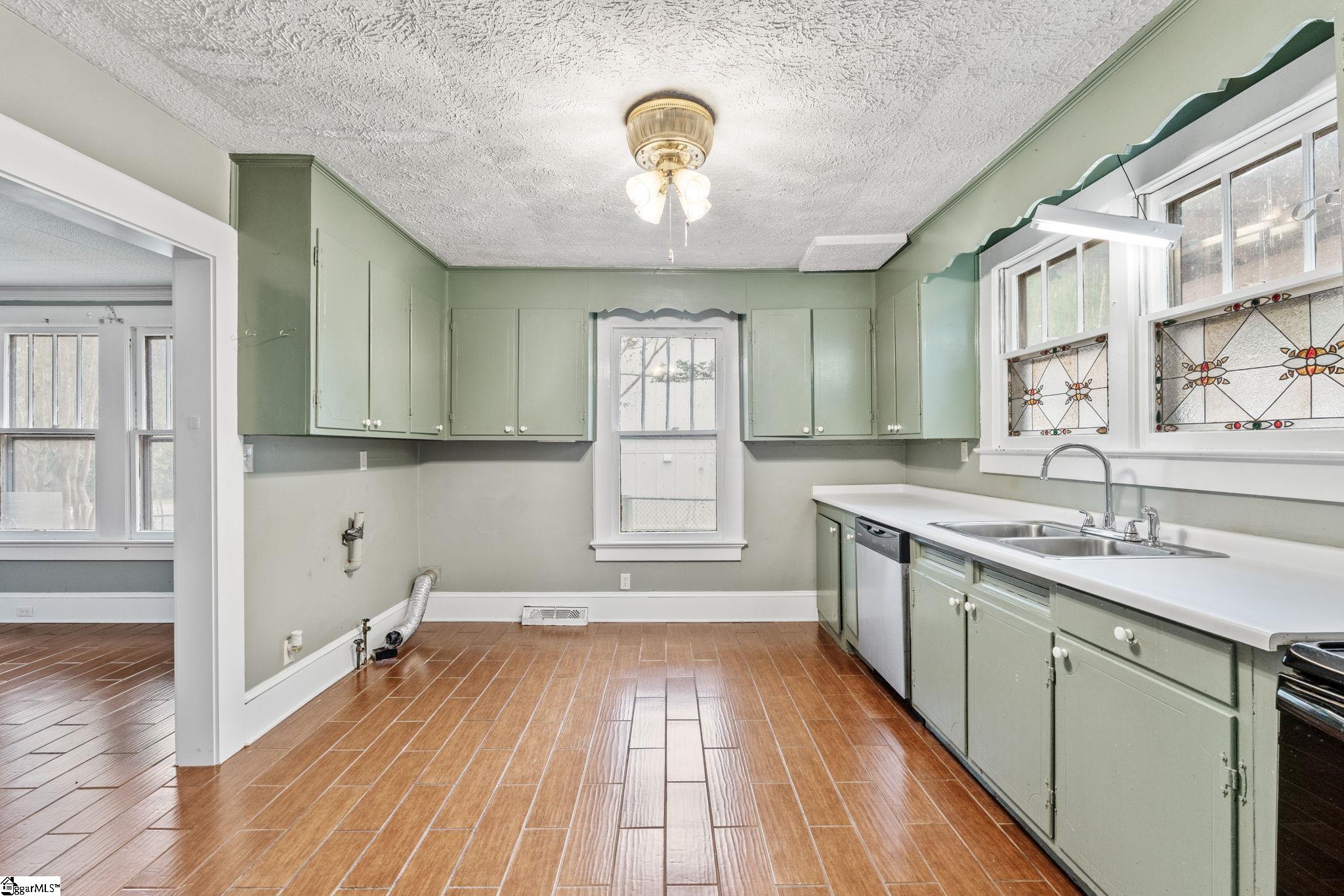 303 Front Street Easley, SC 29640