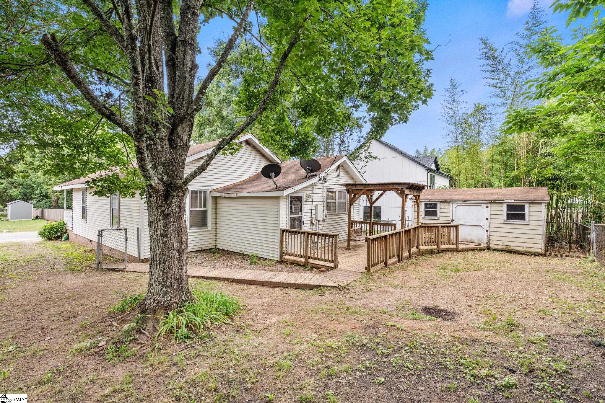 303 Front Street Easley, SC 29640