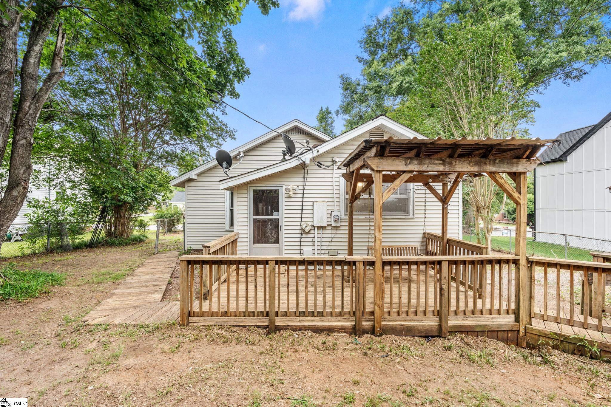 303 Front Street Easley, SC 29640