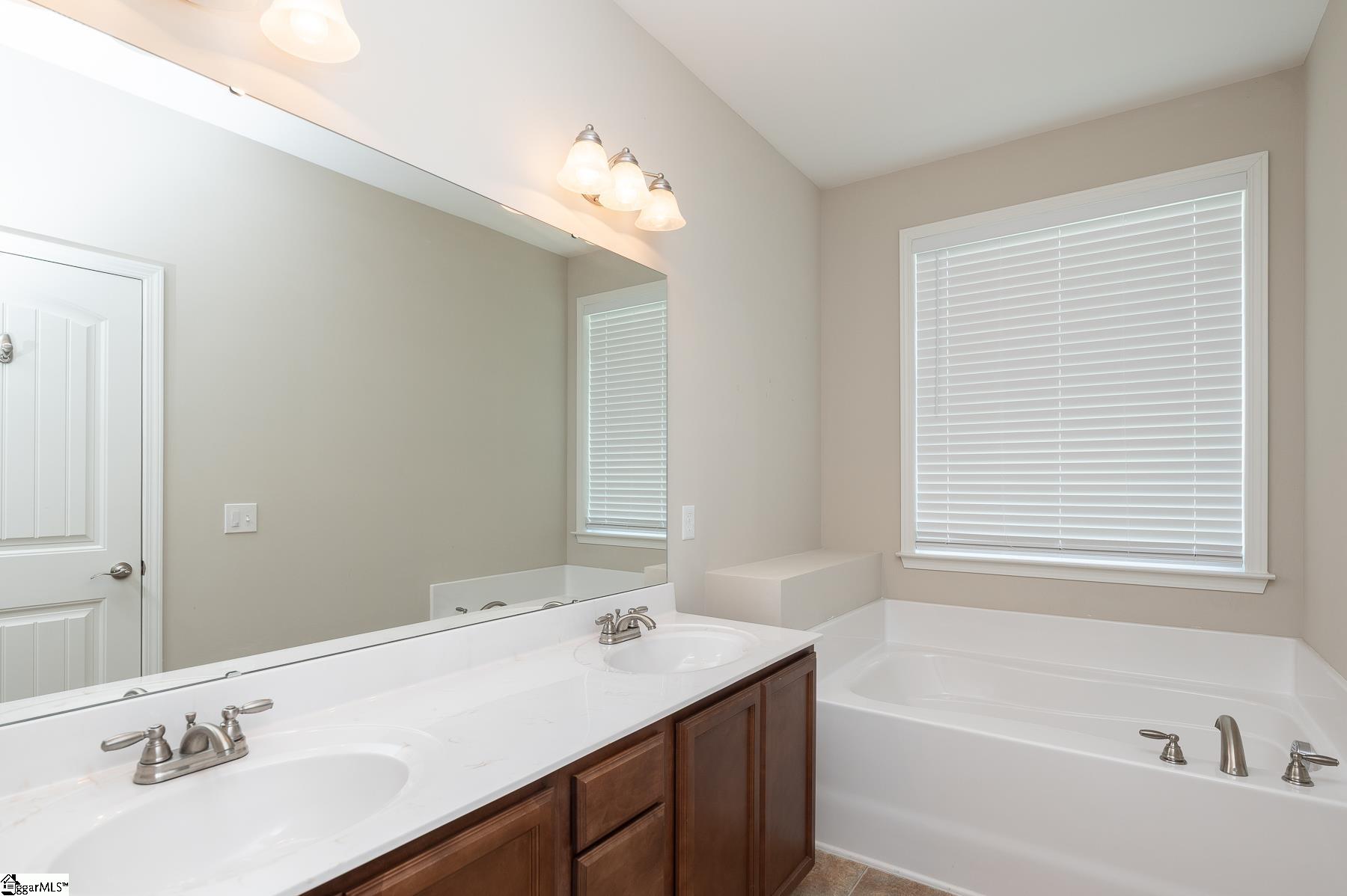 521 Turning Leaf Lane Greer, SC 29651