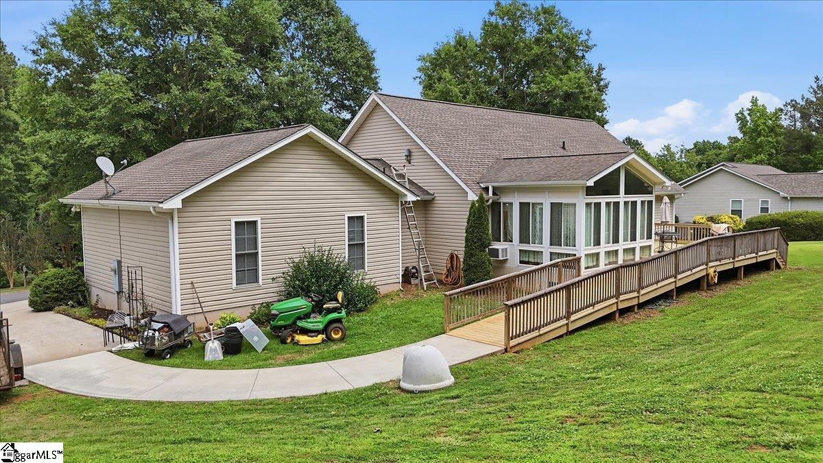 123 Richland Creek Drive Westminster, SC 29693