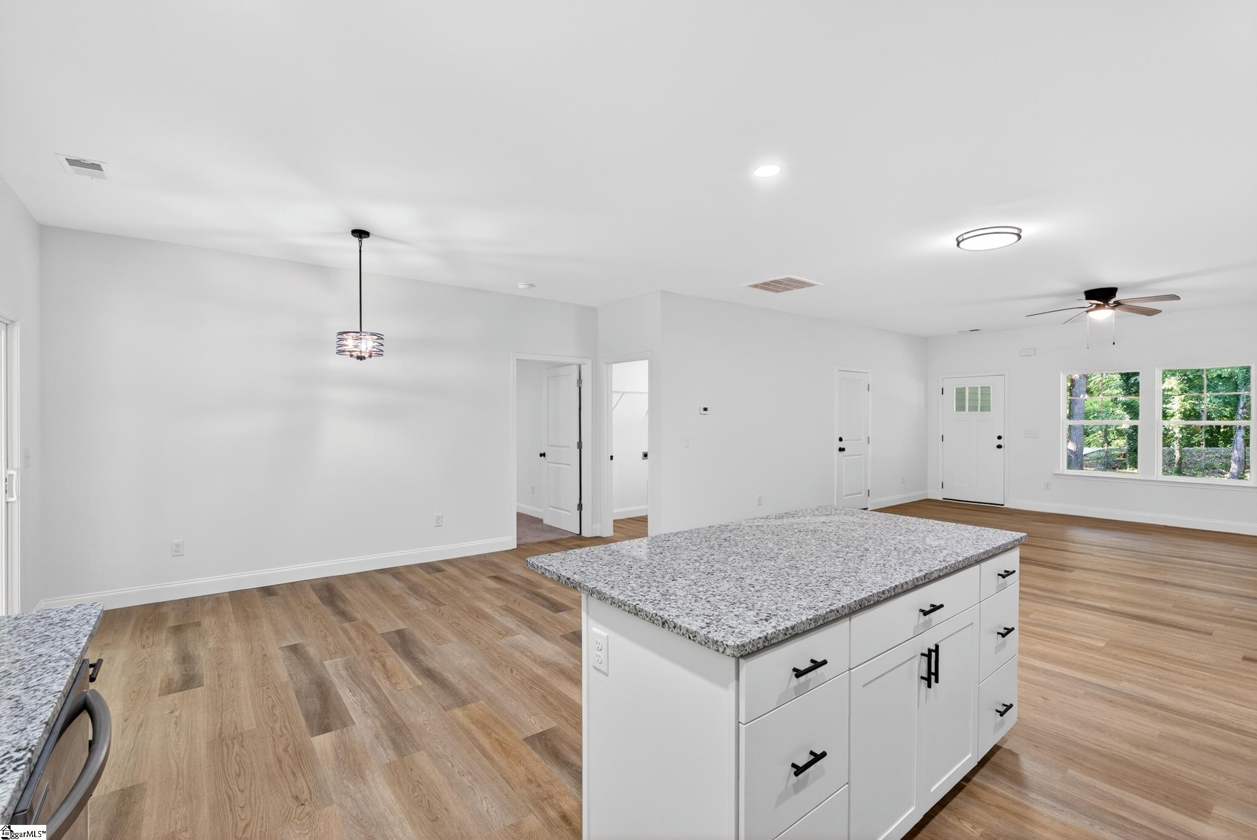 180 Anita Drive Spartanburg, SC 29302