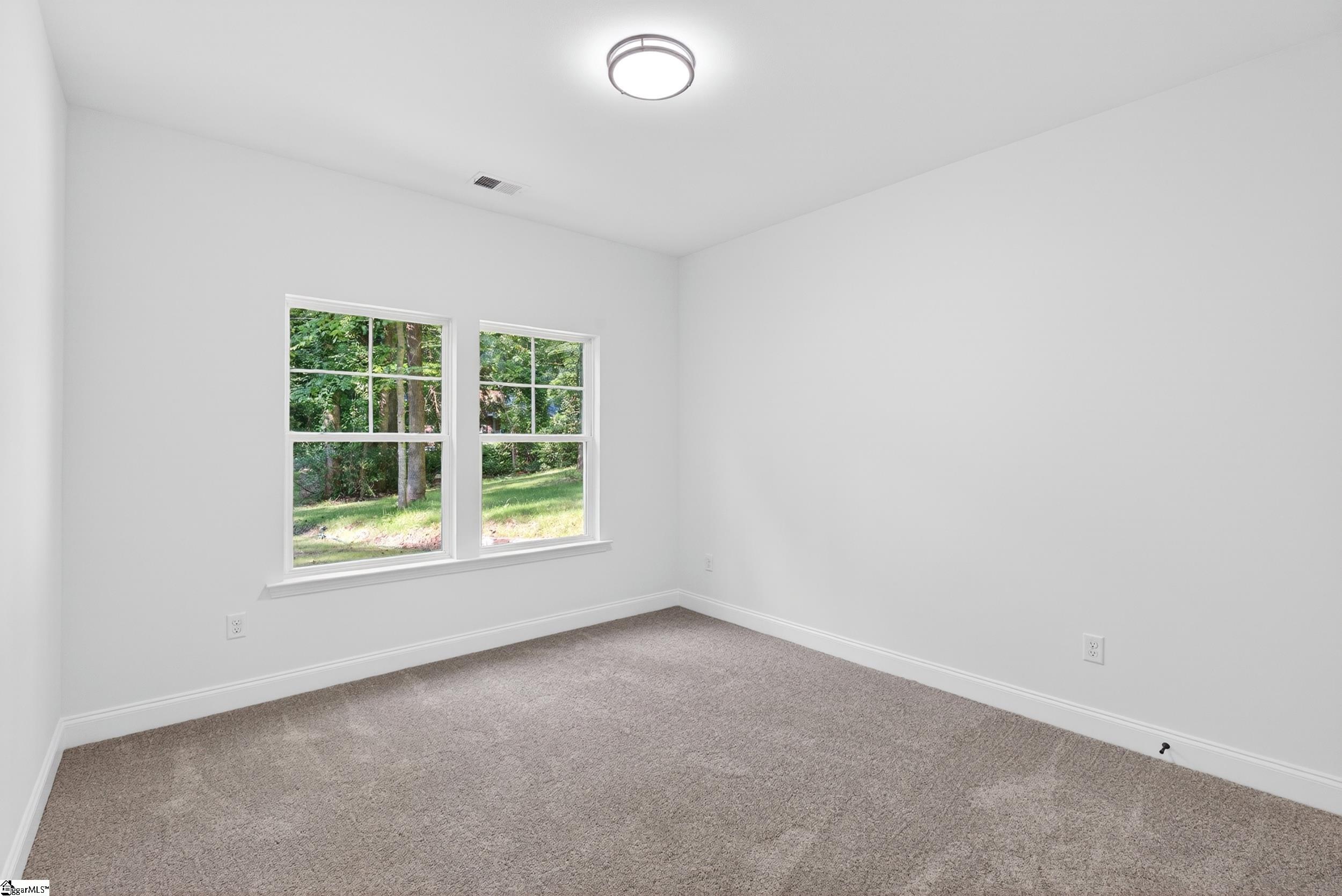 180 Anita Drive Spartanburg, SC 29302
