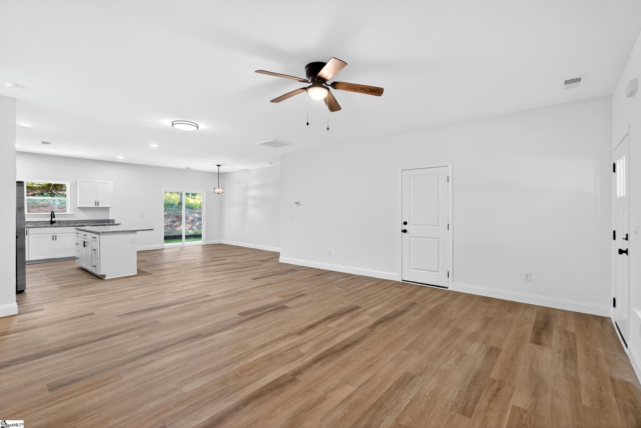 180 Anita Drive Spartanburg, SC 29302