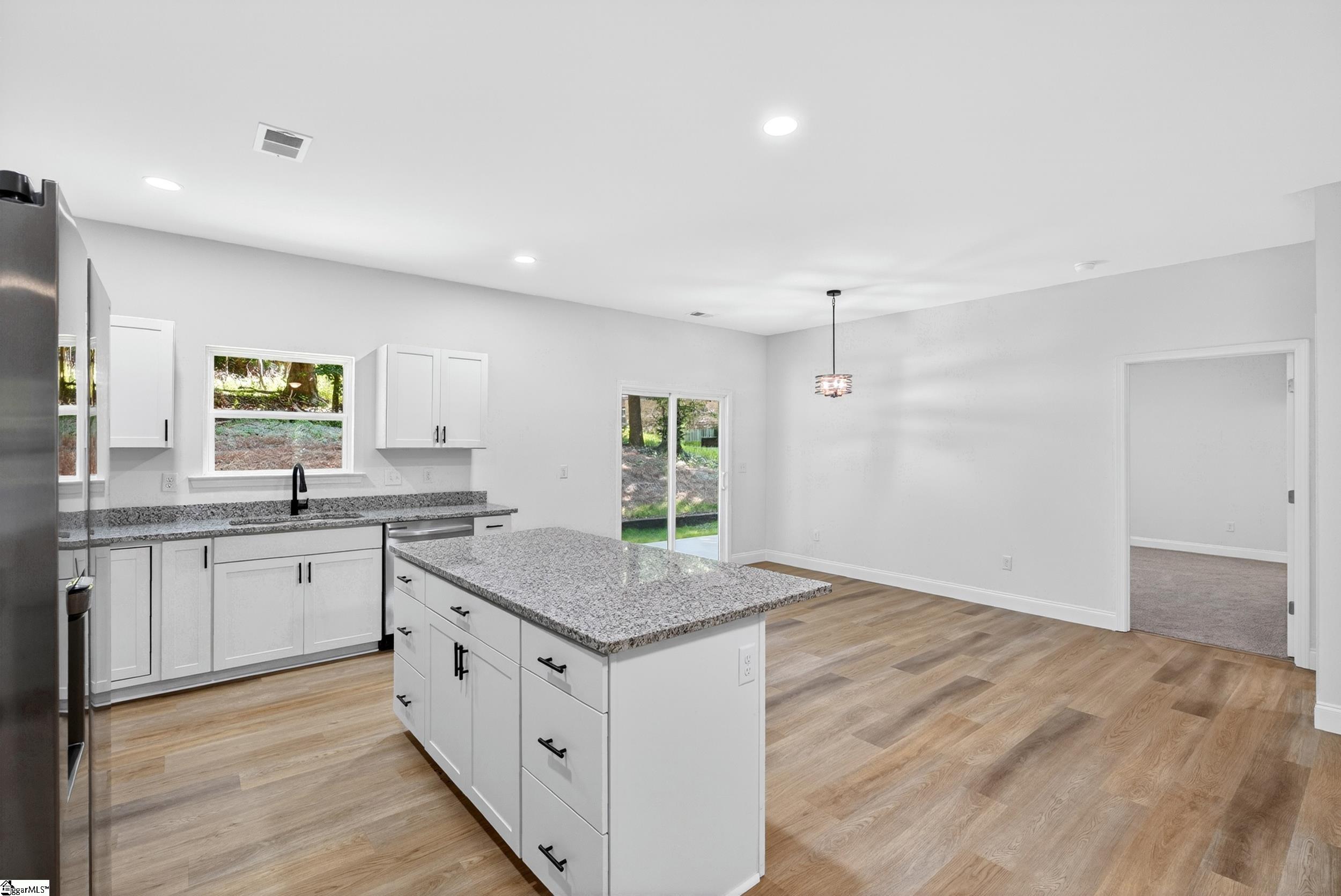 180 Anita Drive Spartanburg, SC 29302