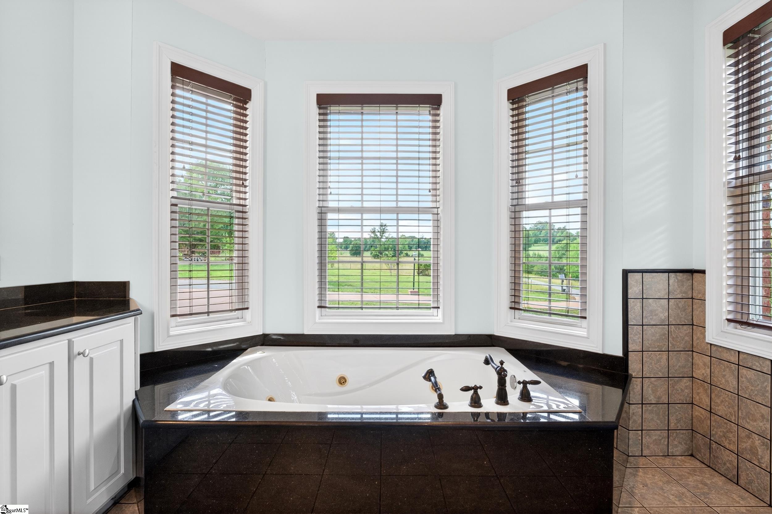 502 Hickory Hollow Road Inman, SC 29349