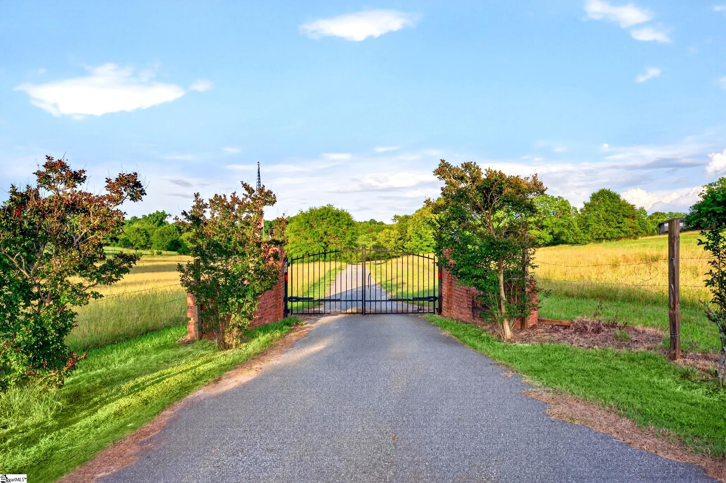 502 Hickory Hollow Road Inman, SC 29349