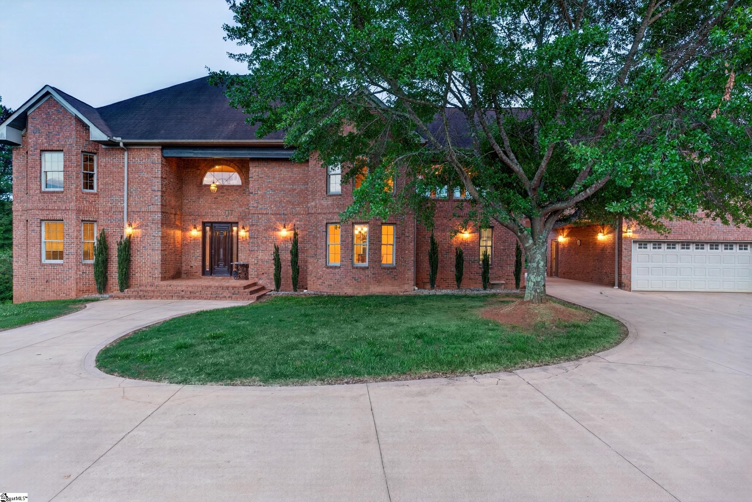 502 Hickory Hollow Road Inman, SC 29349
