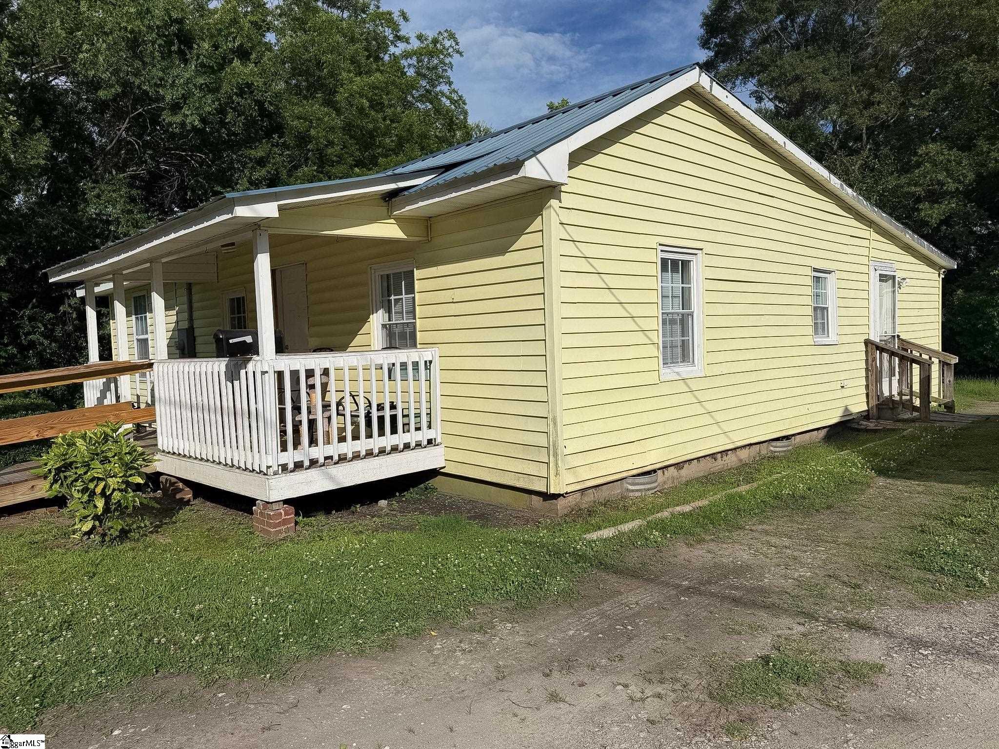 117 Williams Street Woodruff, SC 29306