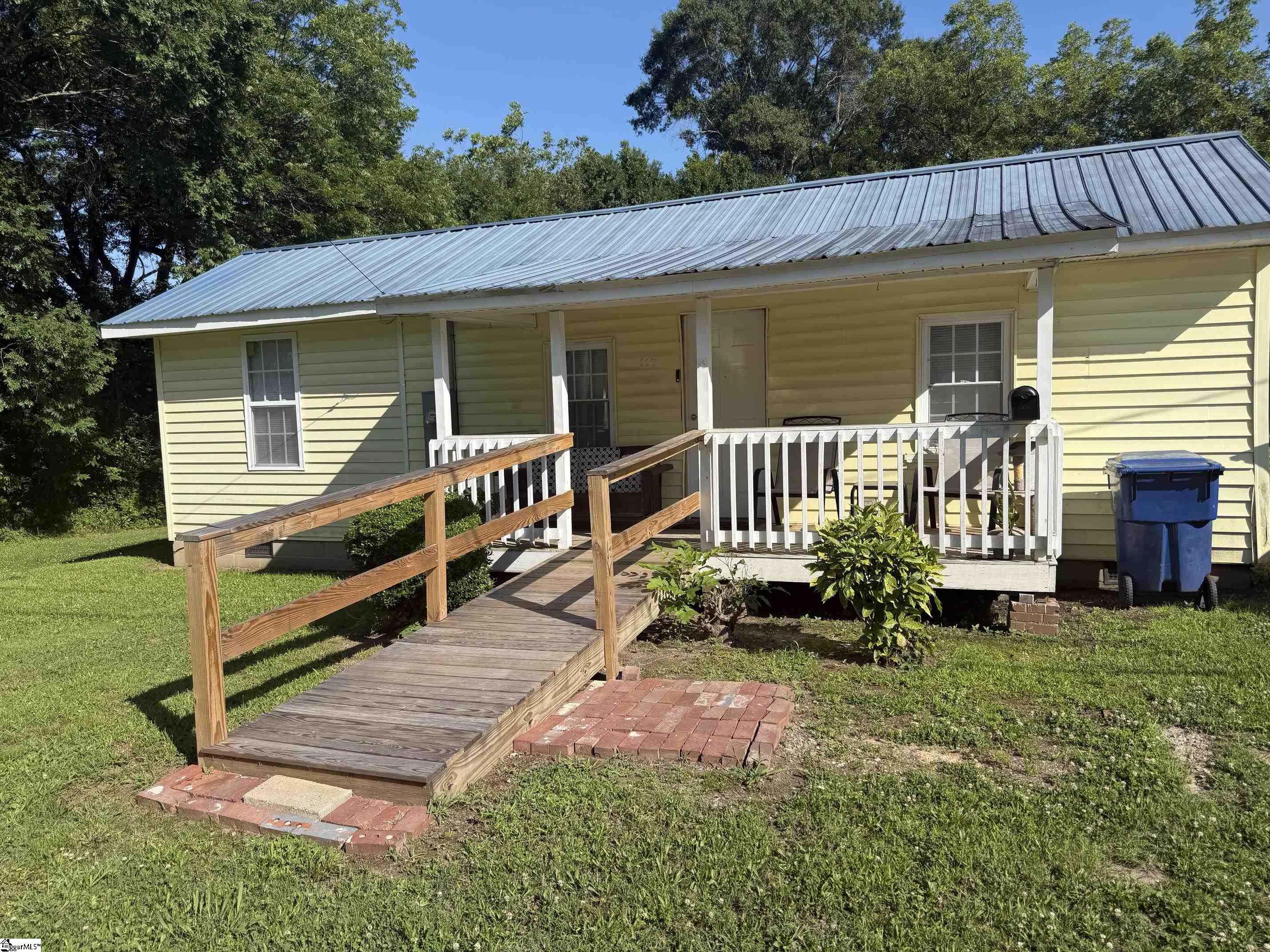 117 Williams Street Woodruff, SC 29306