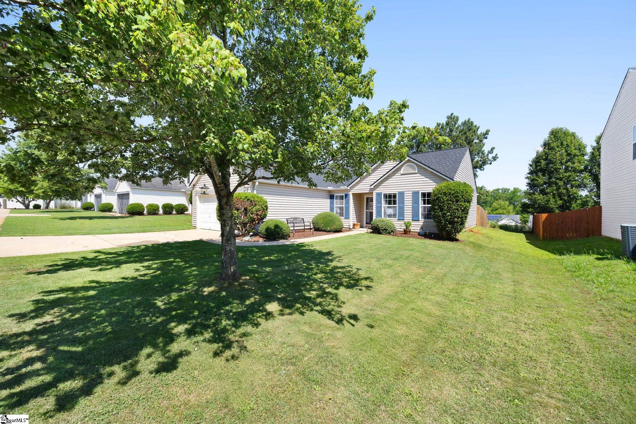 120 Crescent Creek Court, Greenville, SC 29605