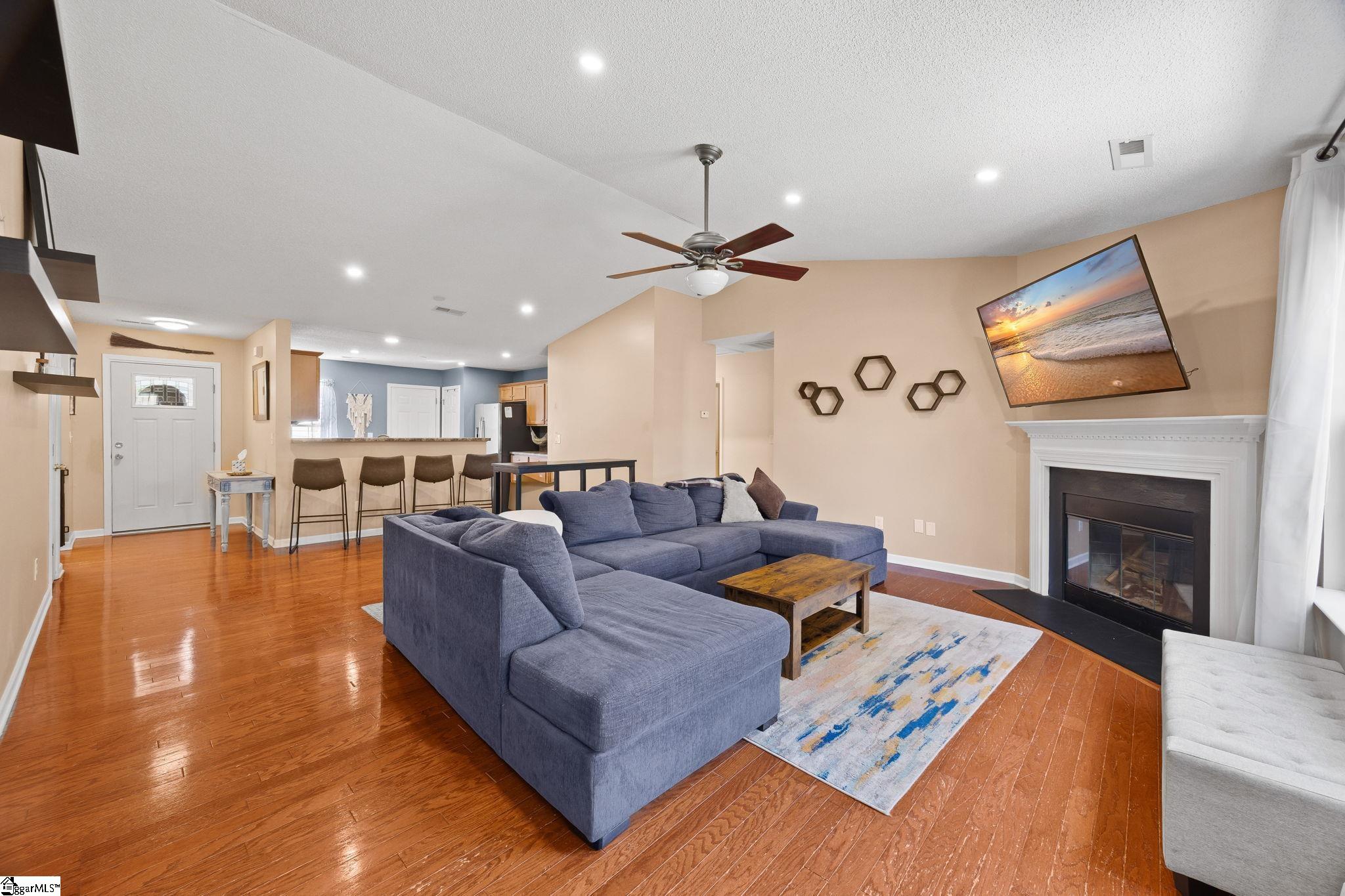 120 Crescent Creek Court Greenville, SC 29605