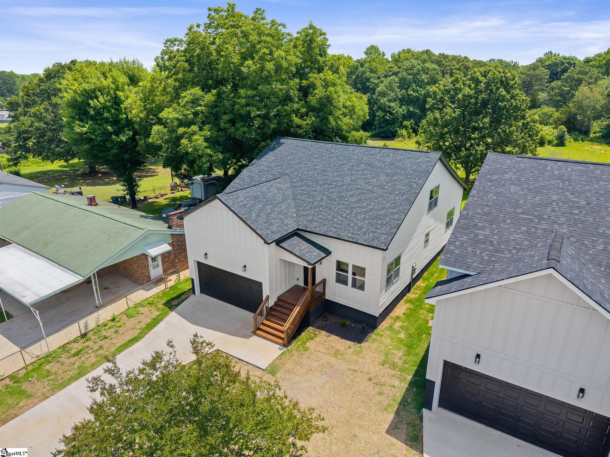 515B Goldsmith Road Simpsonville, SC 29681