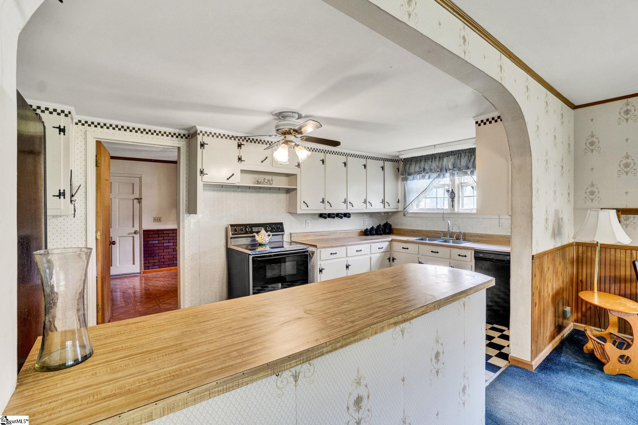9 Langley Street Pelzer, SC 29669