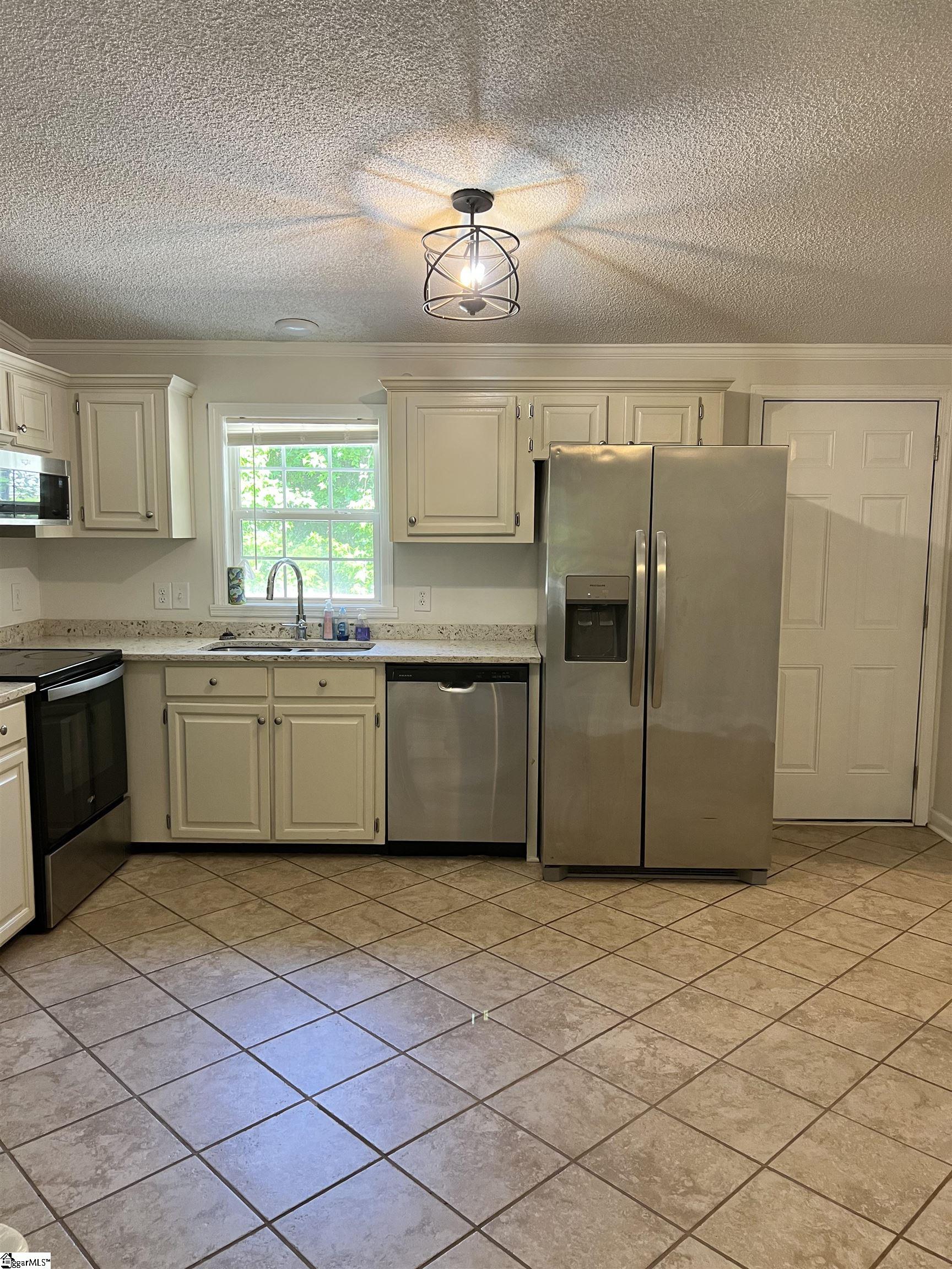 100 Wrentree Drive Easley, SC 29642