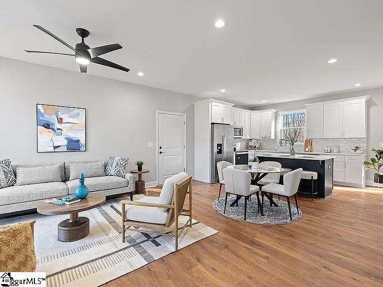 711 Rockcliffe Street Greenville, SC 29617