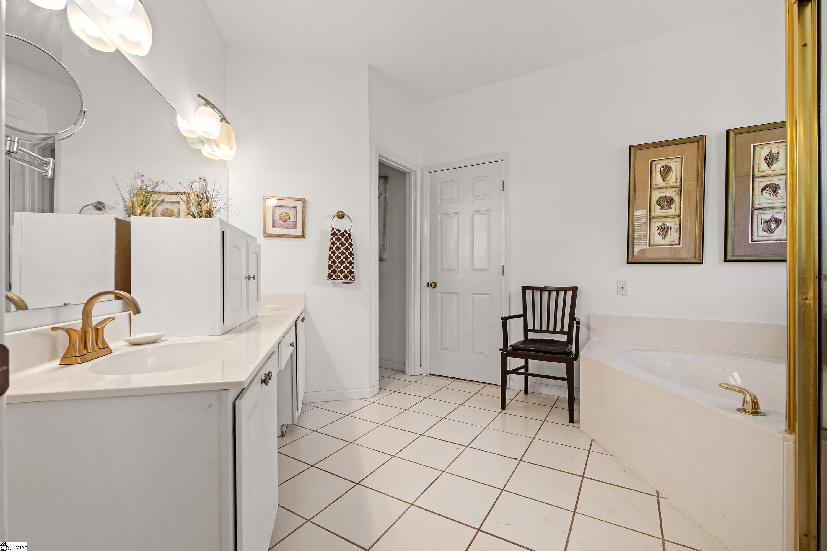 10 Kentucky Derby Court Greenville, SC 29615