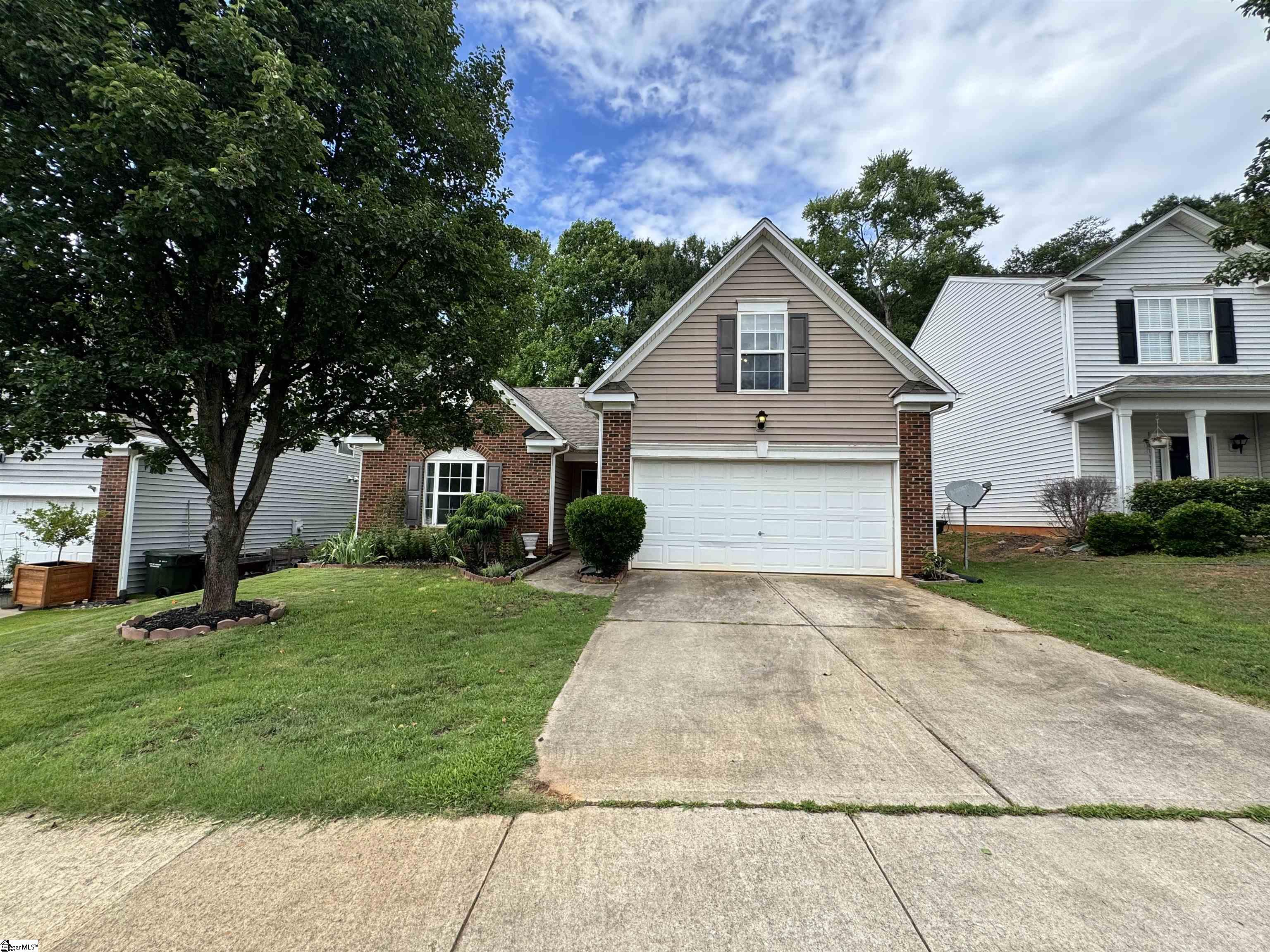 12 Knoll Ridge Drive Greer, SC 29650