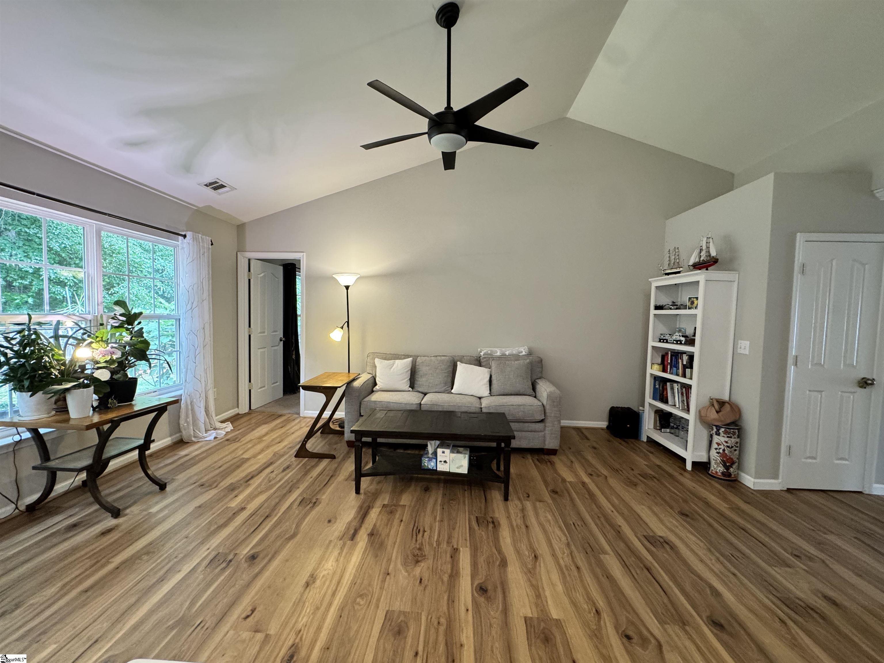 12 Knoll Ridge Drive Greer, SC 29650