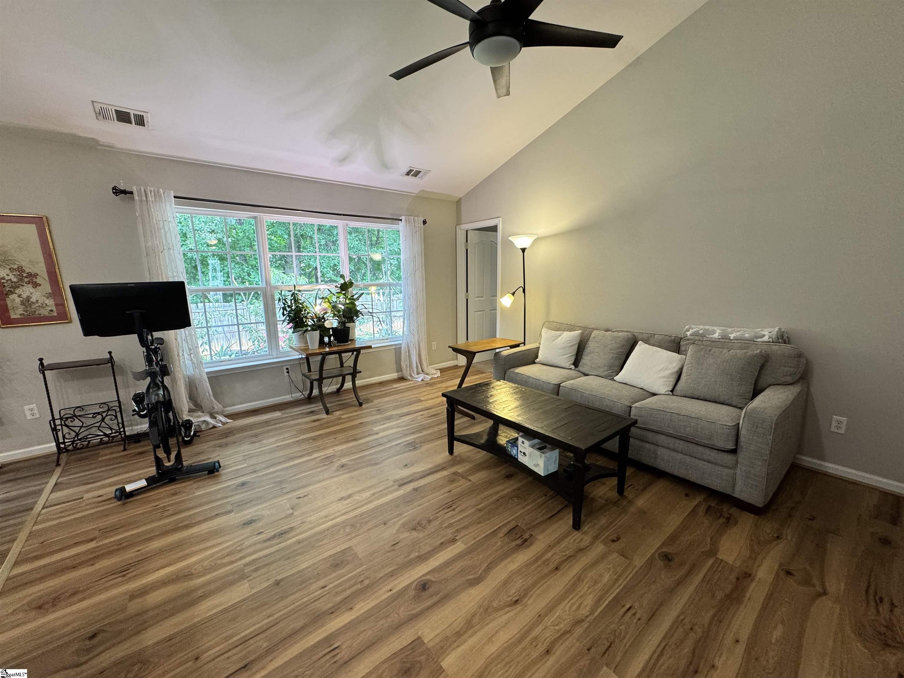 12 Knoll Ridge Drive Greer, SC 29650