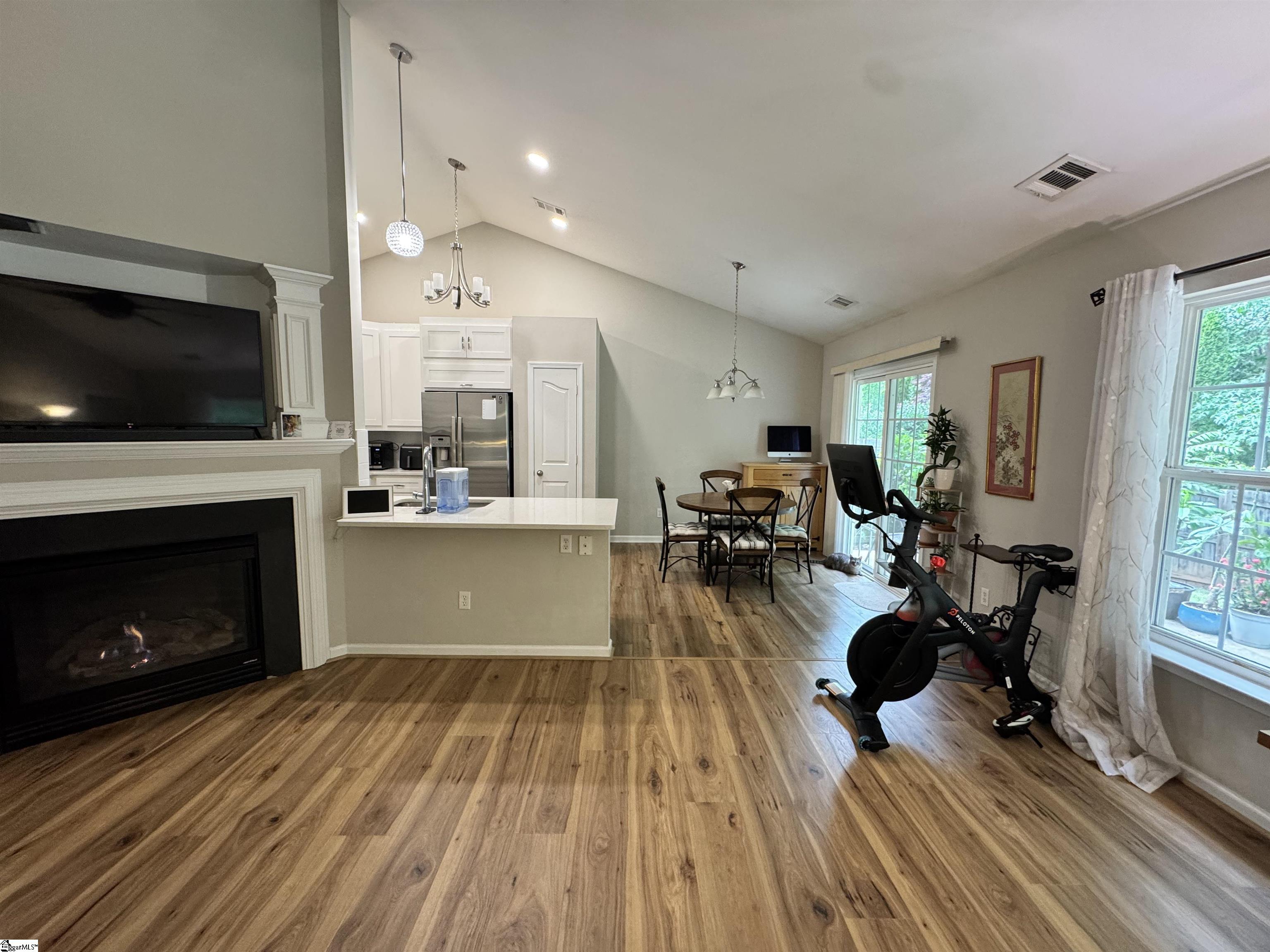 12 Knoll Ridge Drive Greer, SC 29650