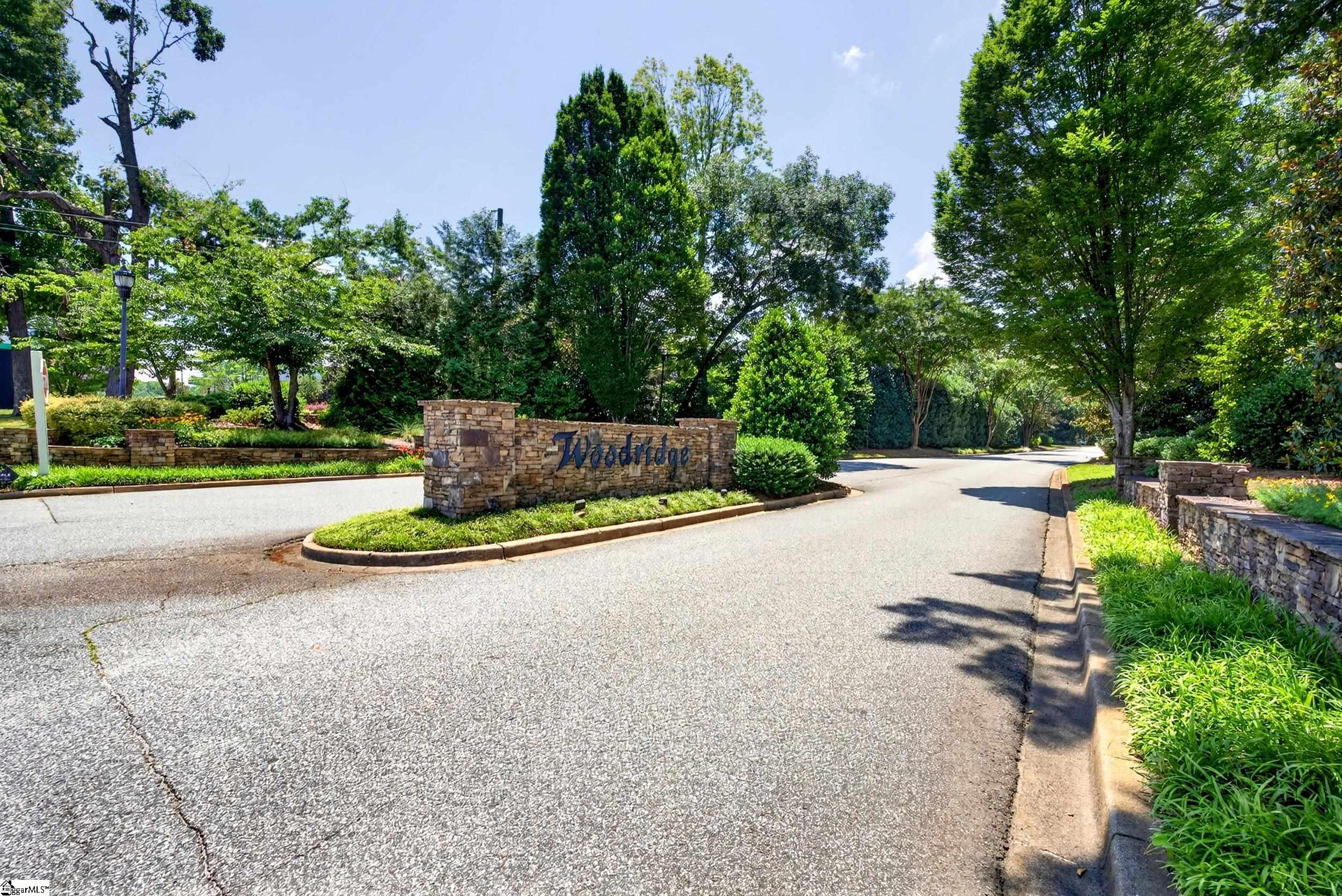 890 Acorn Ridge Place Spartanburg, SC 29301