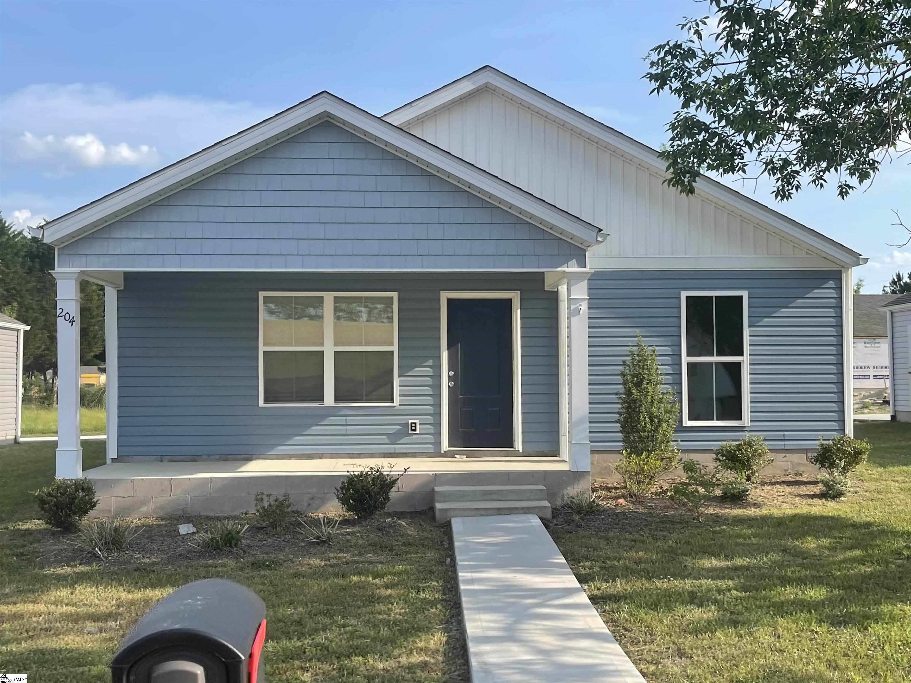 204 Dillon Drive Clinton, SC 29325