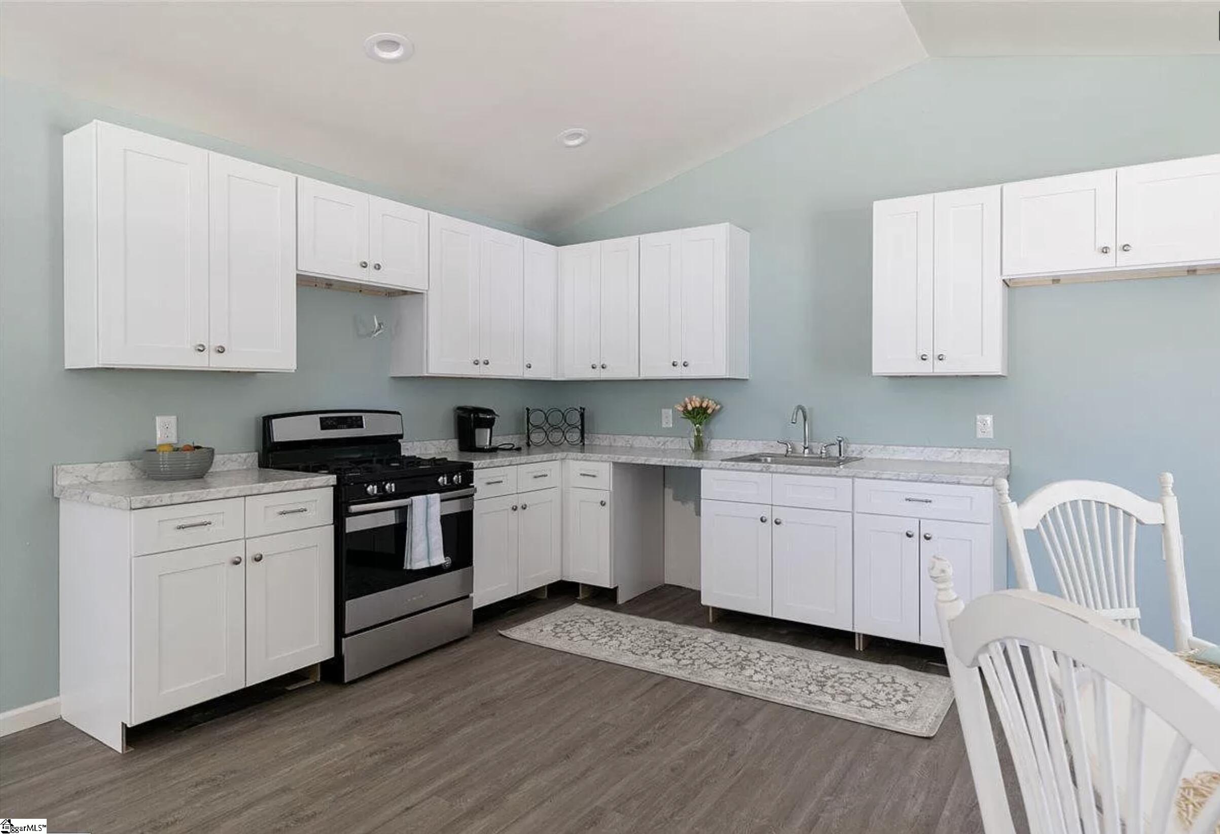 204 Dillon Drive Clinton, SC 29325