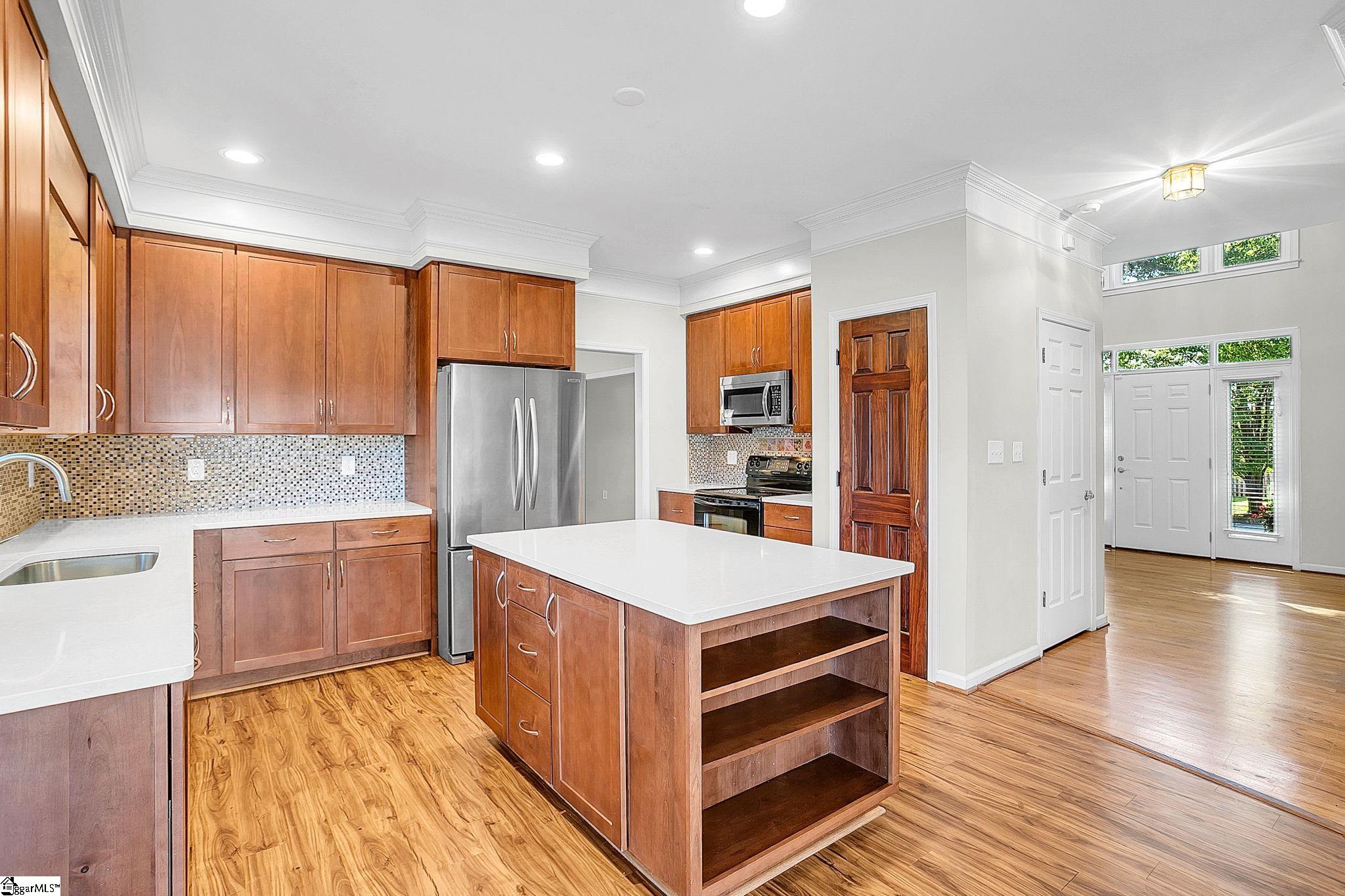 109 E Hypericum Lane Greenville, SC 29615