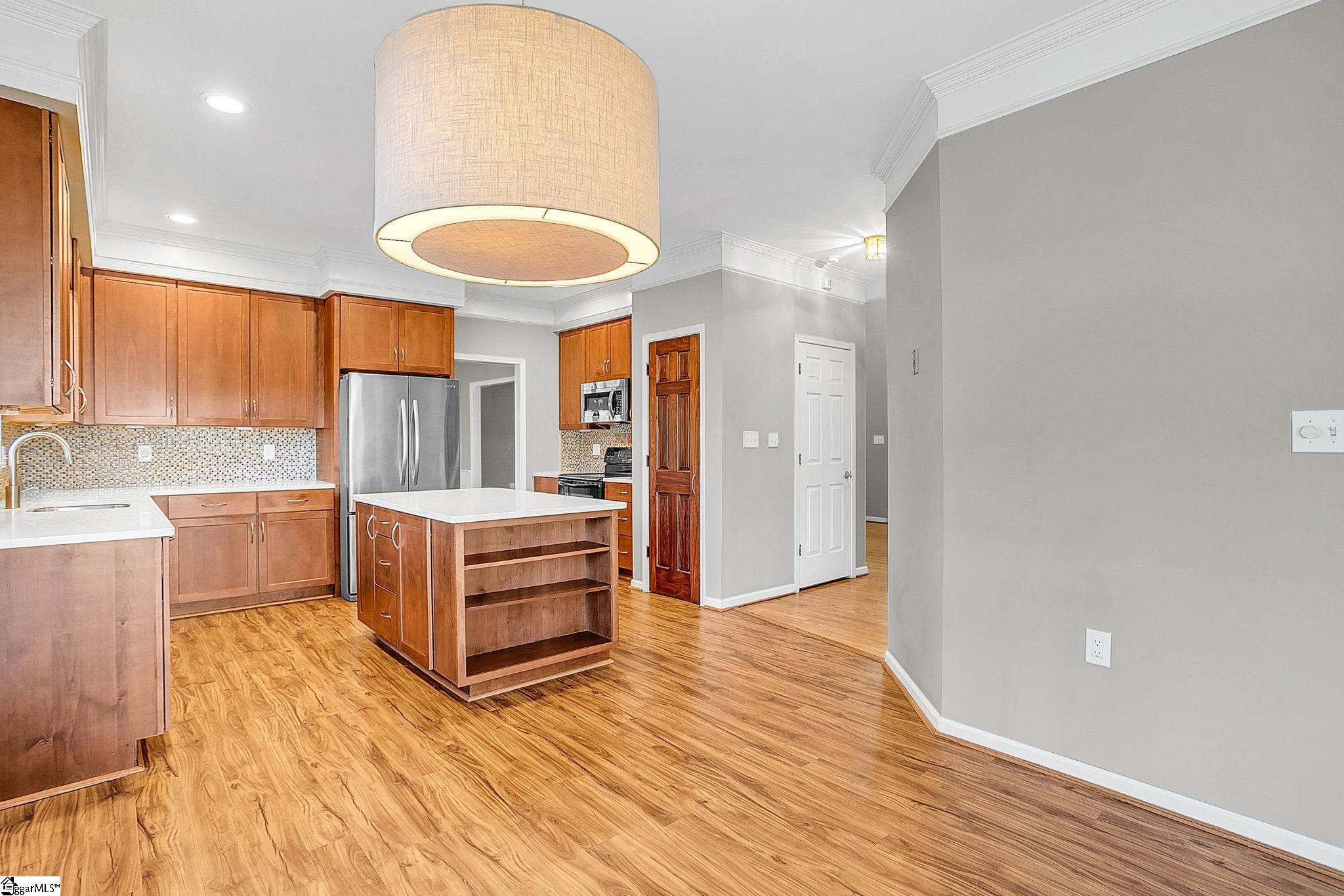109 E Hypericum Lane Greenville, SC 29615