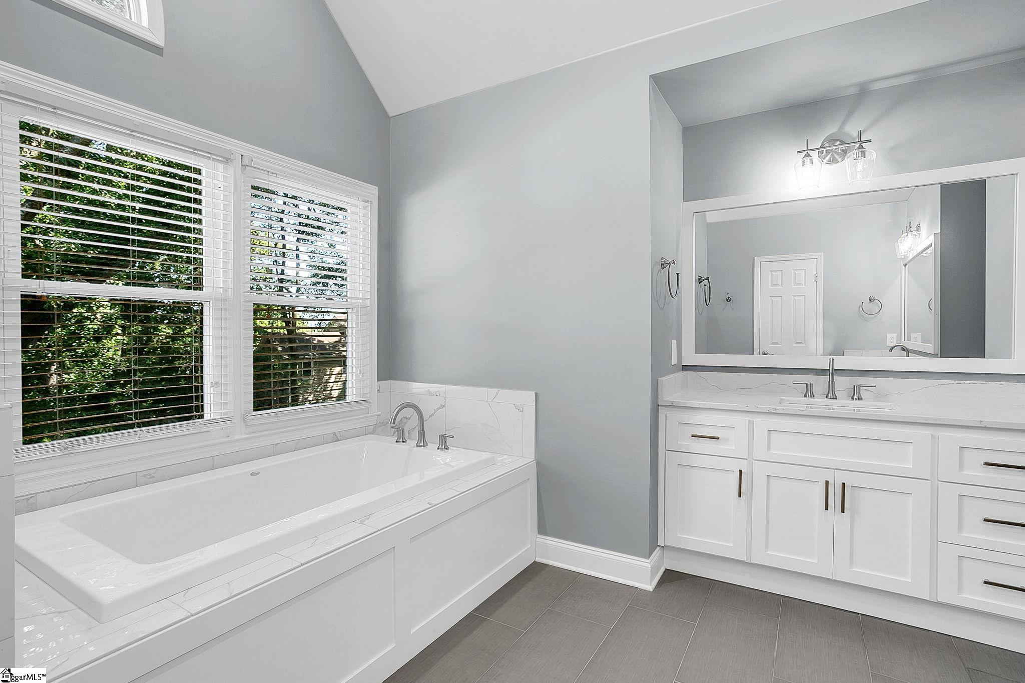 109 E Hypericum Lane Greenville, SC 29615