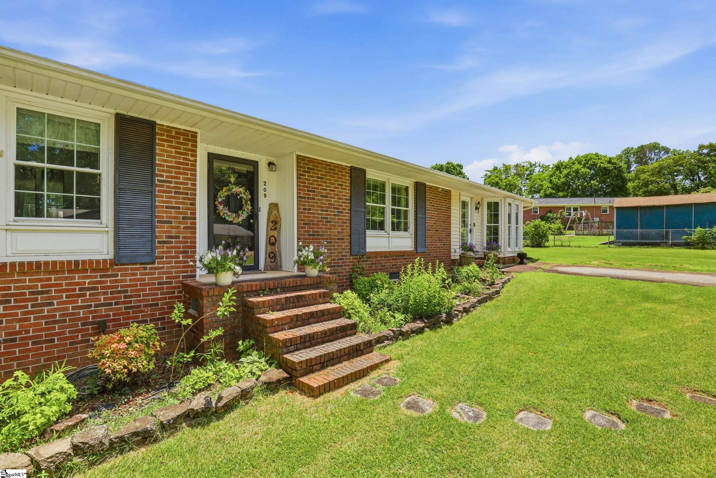 209 Woodberry Circle Easley, SC 29642