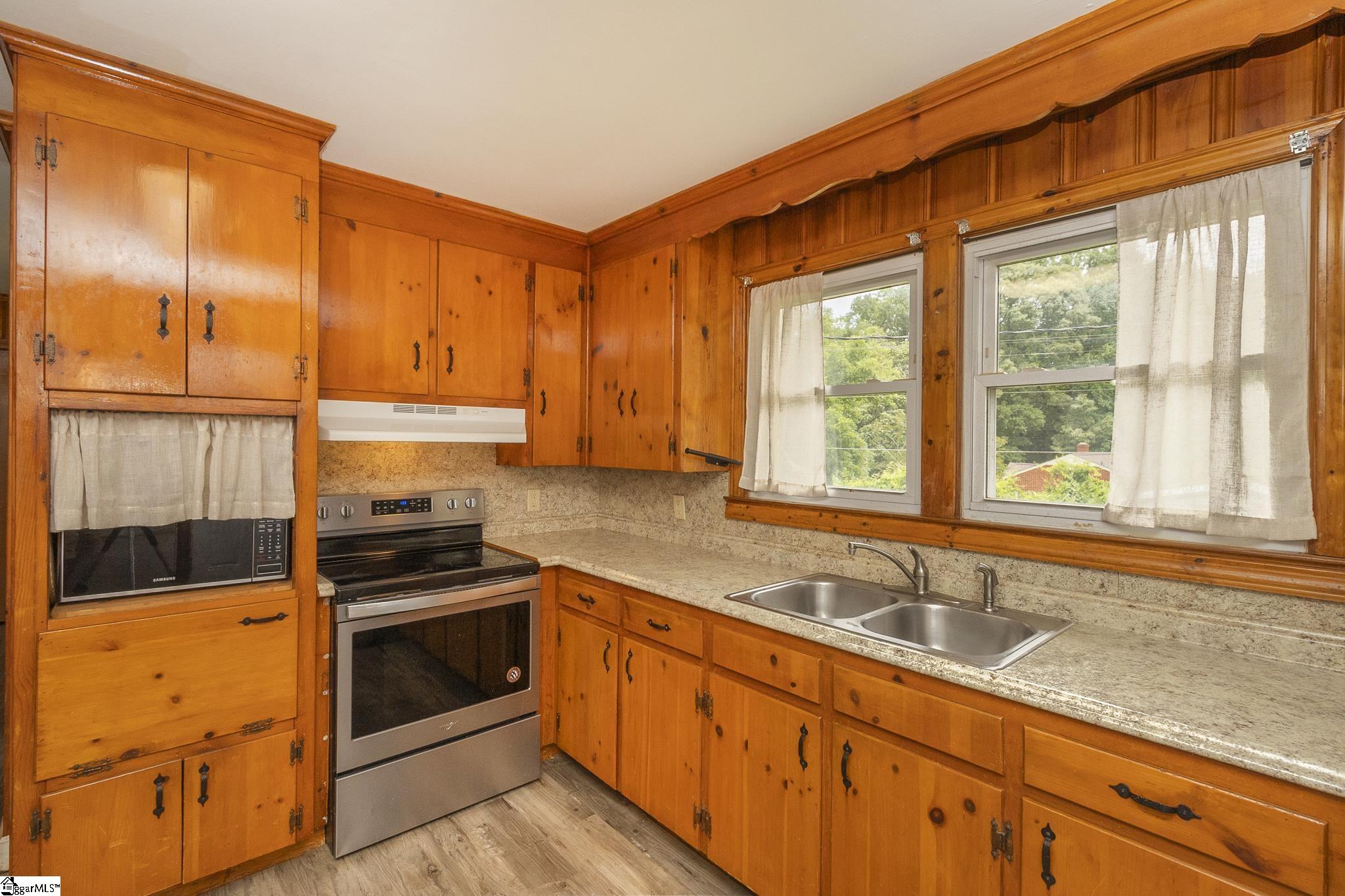 1006 Gordon Street Anderson, SC 29626