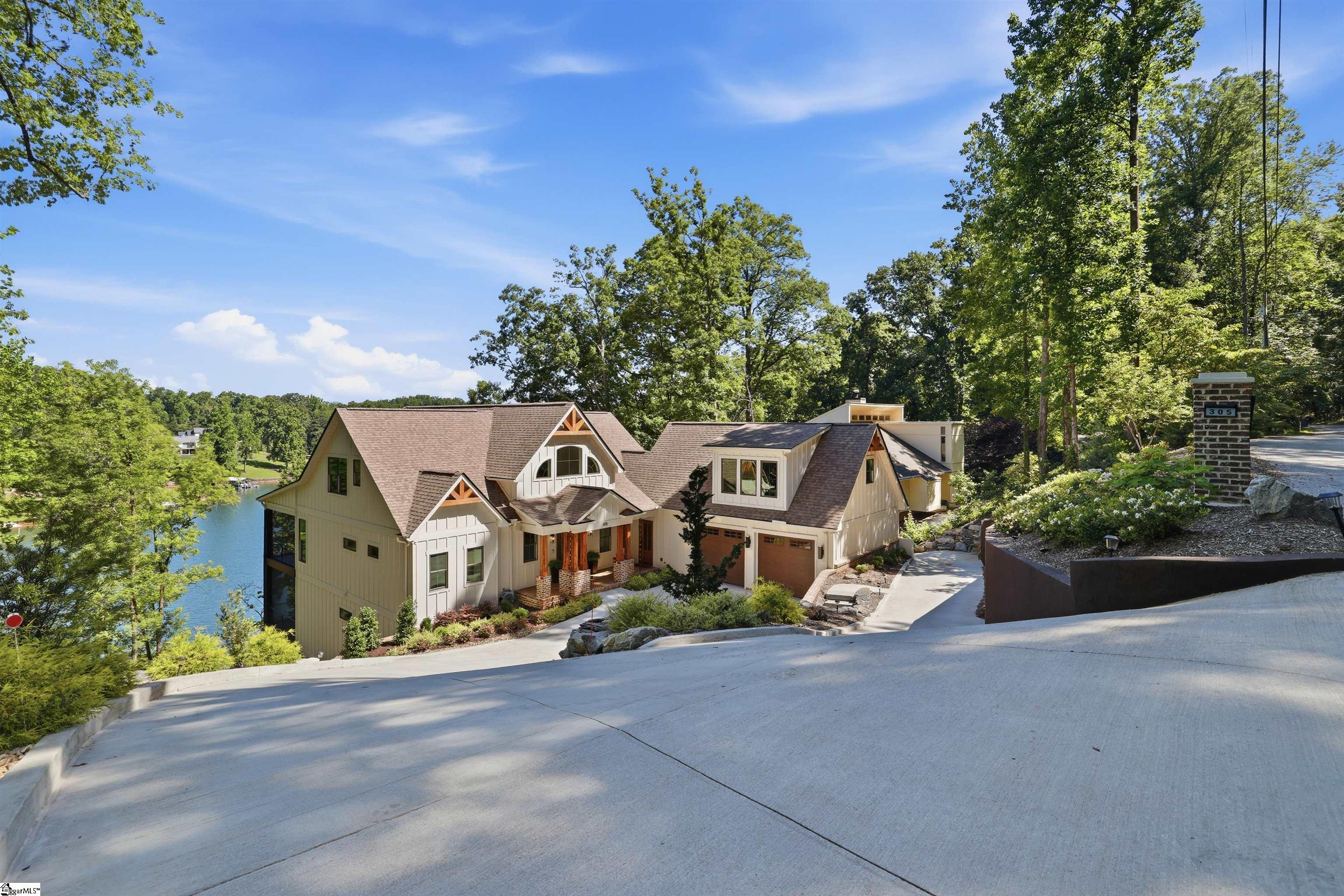 305 Harbor Drive Seneca, SC 29678