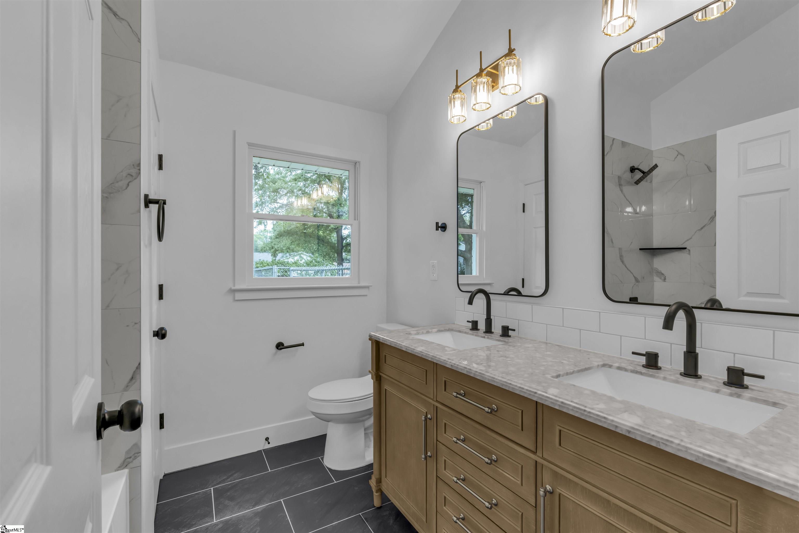 103 Longwood Drive Taylors, SC 29687