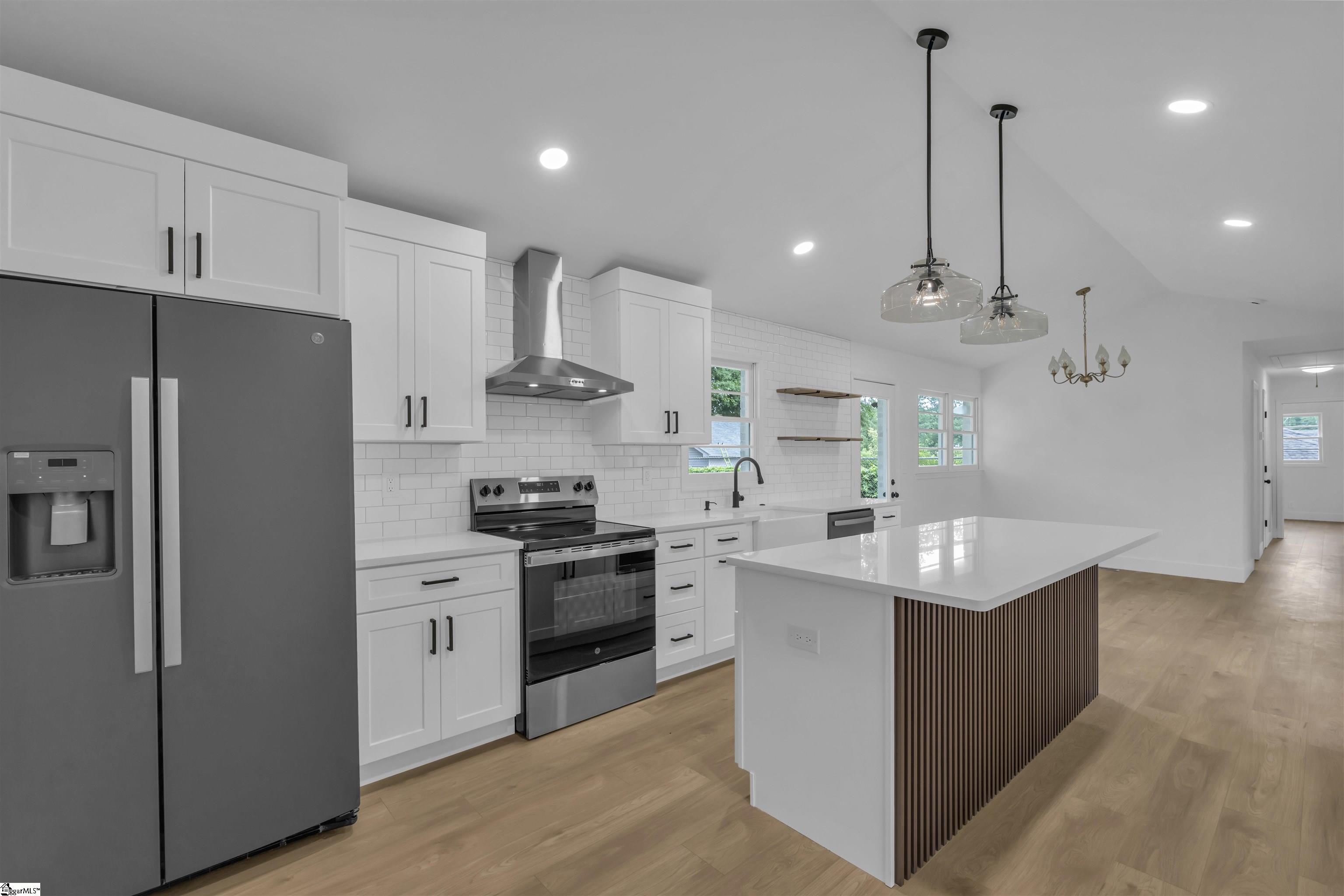 103 Longwood Drive Taylors, SC 29687