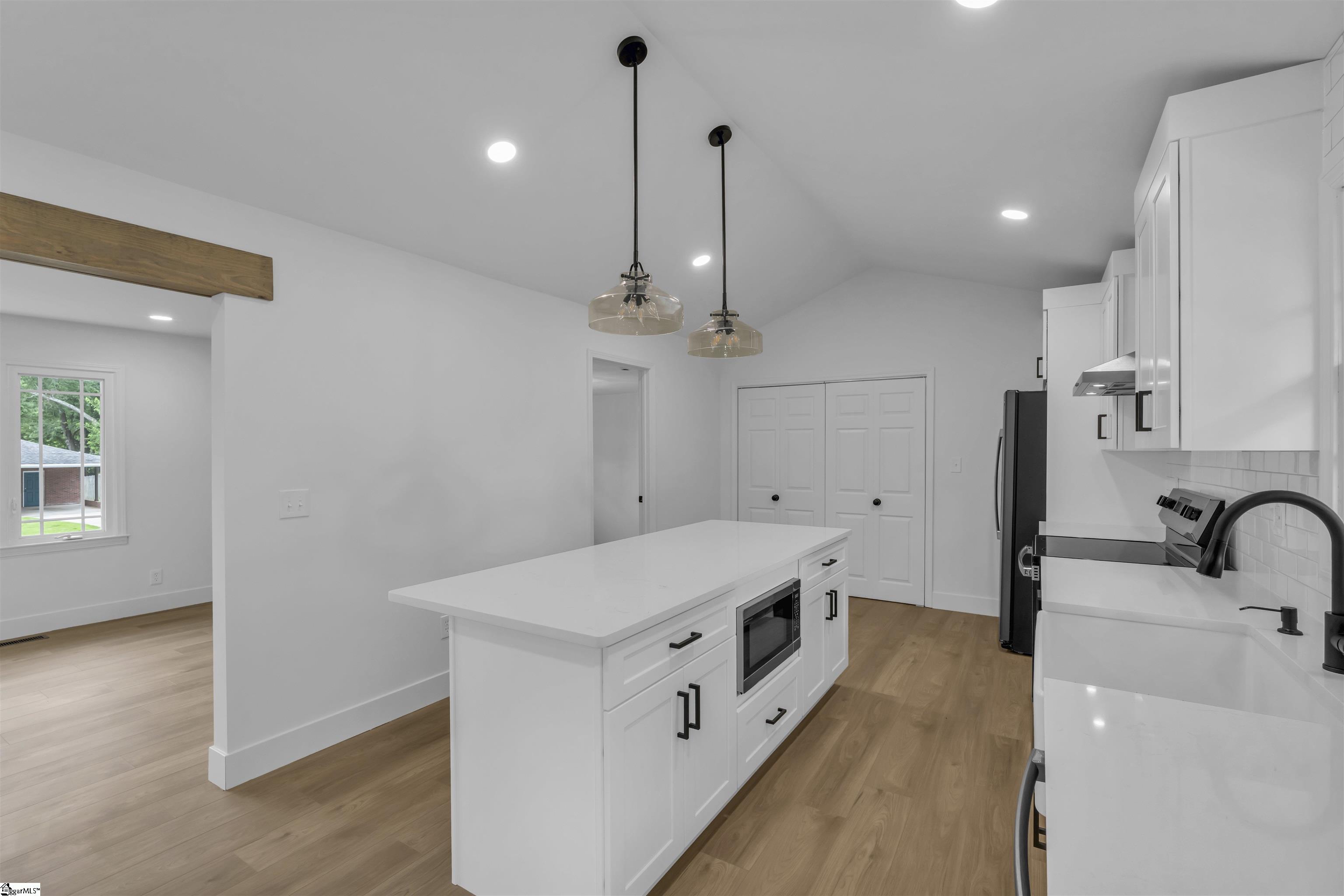 103 Longwood Drive Taylors, SC 29687