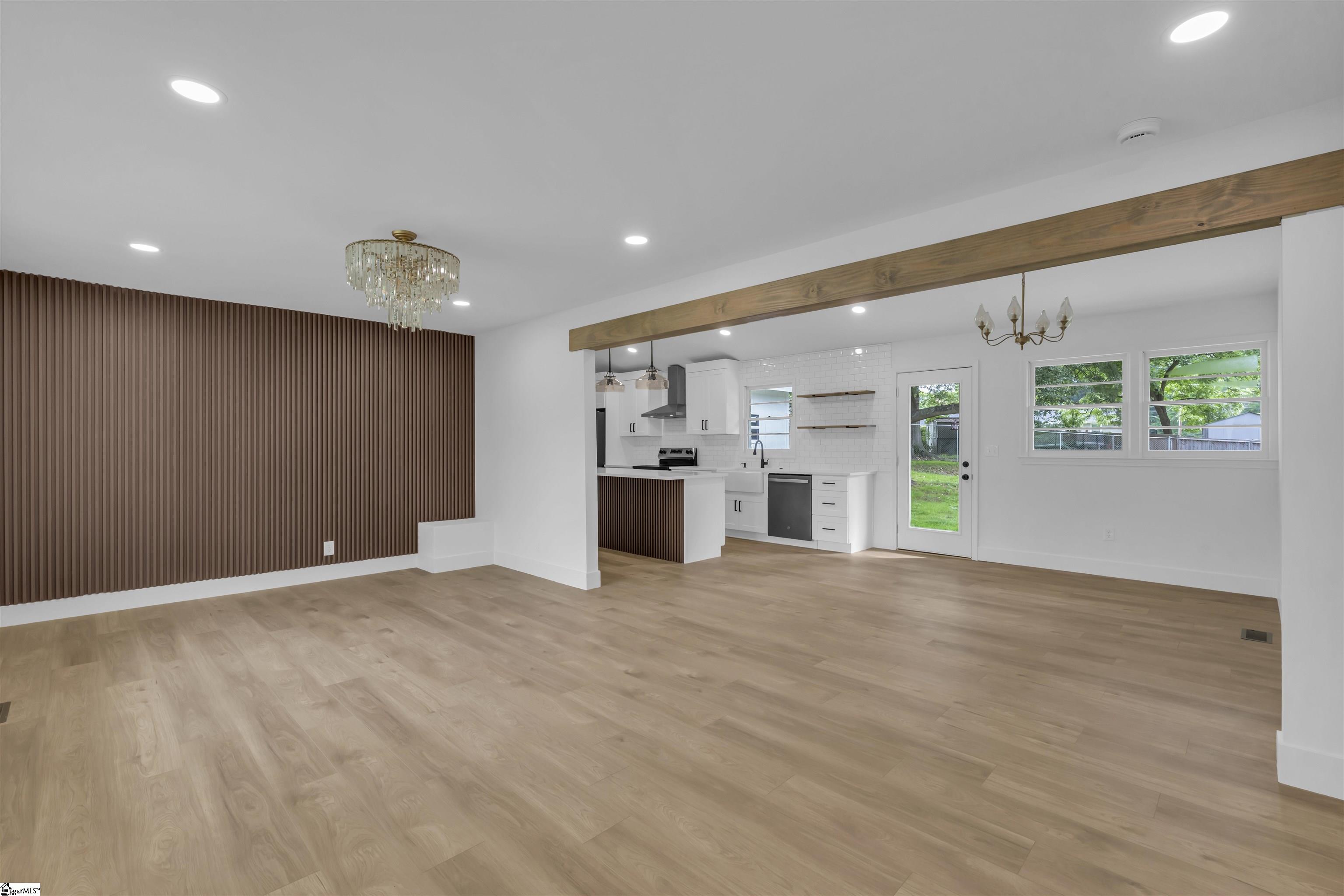 103 Longwood Drive Taylors, SC 29687