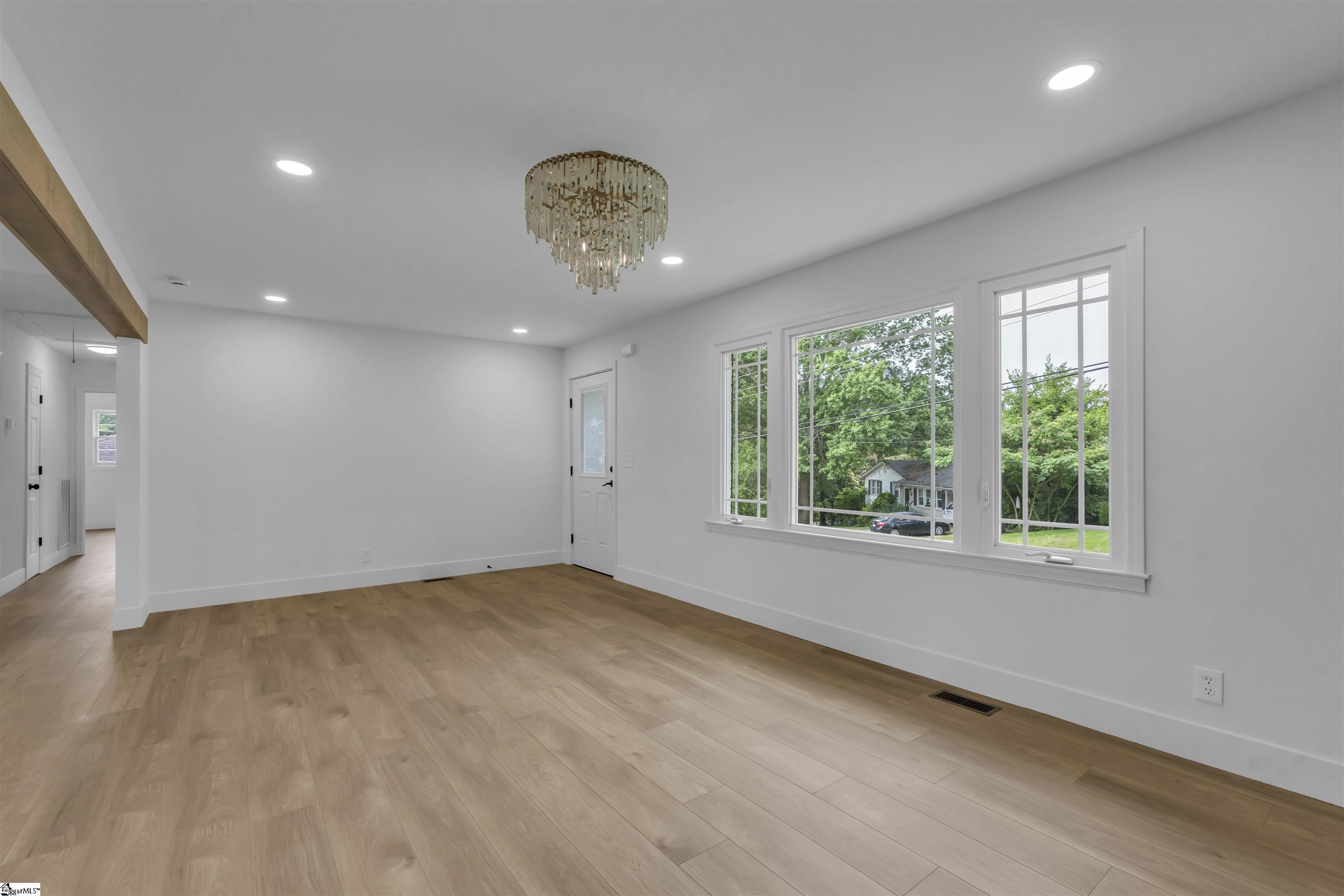 103 Longwood Drive Taylors, SC 29687