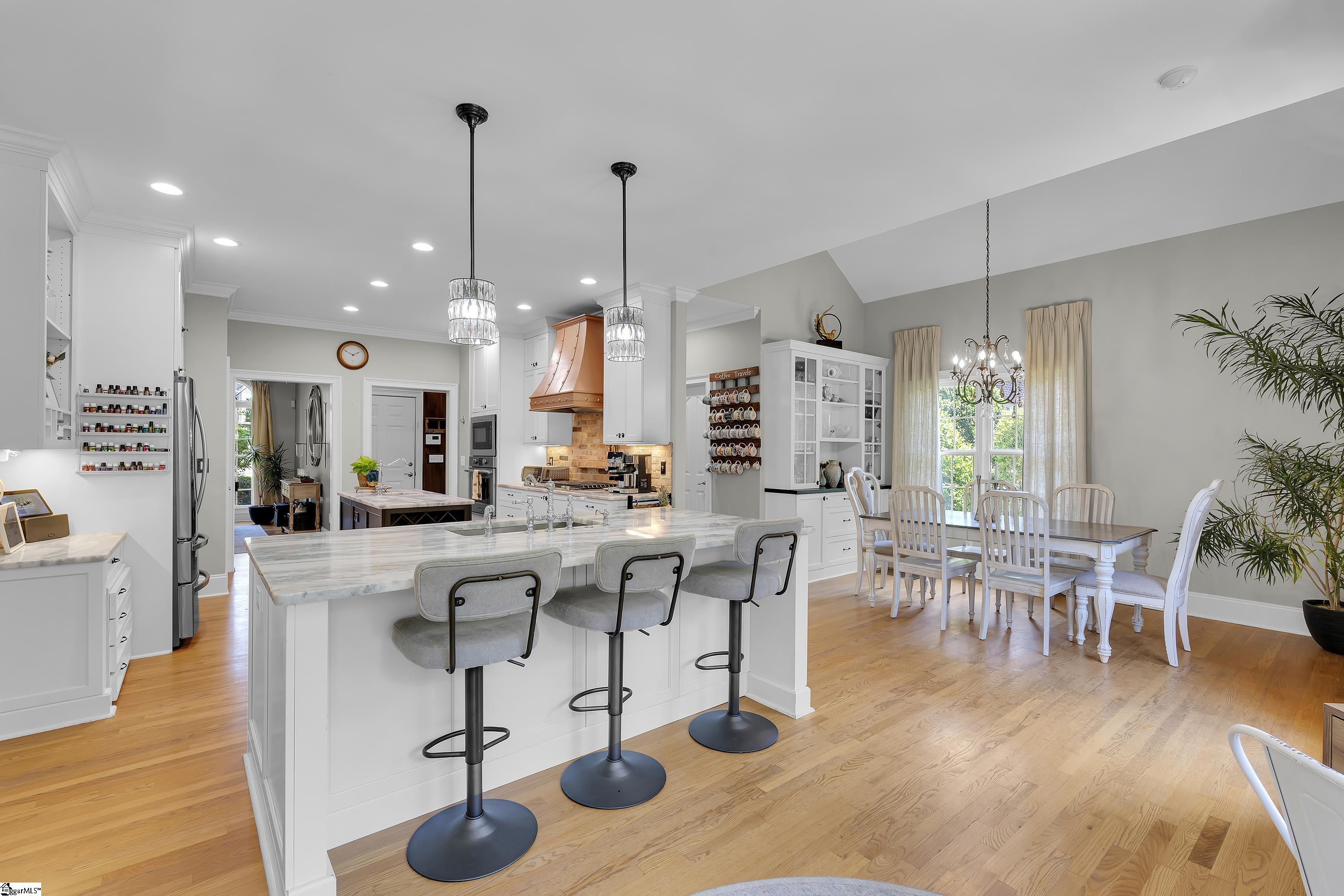 204 Parkside Drive Simpsonville, SC 29681