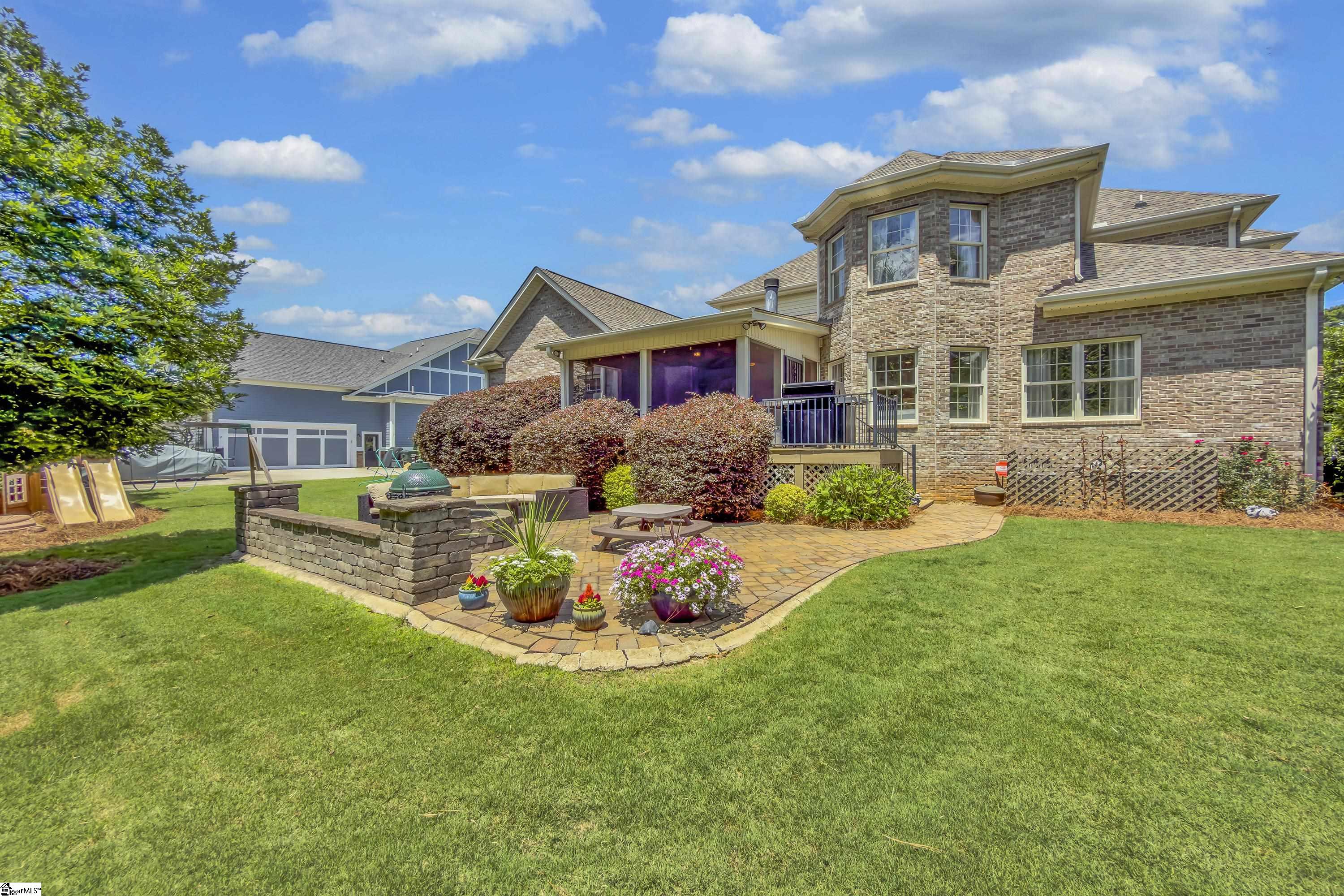 204 Parkside Drive Simpsonville, SC 29681