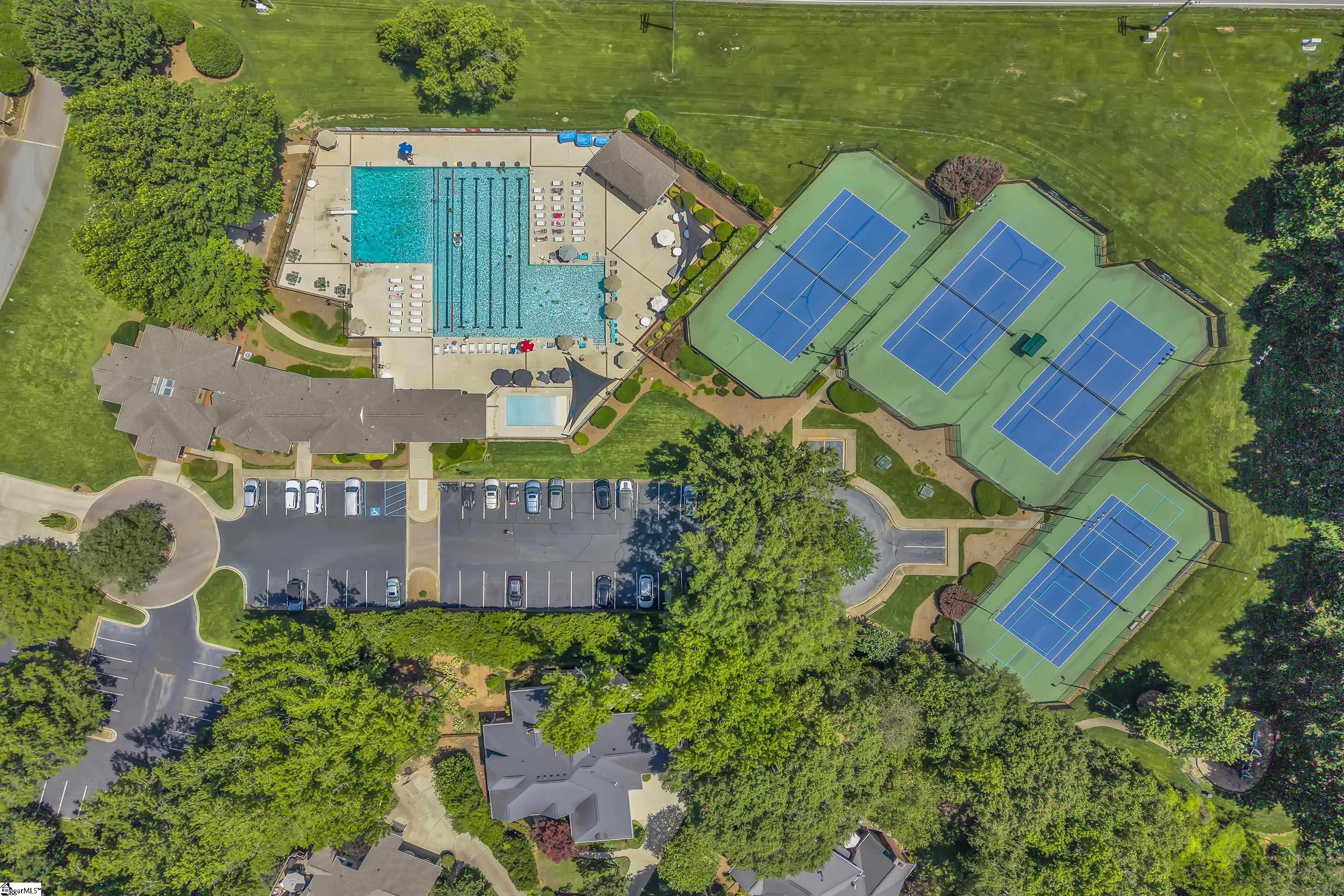 204 Parkside Drive Simpsonville, SC 29681