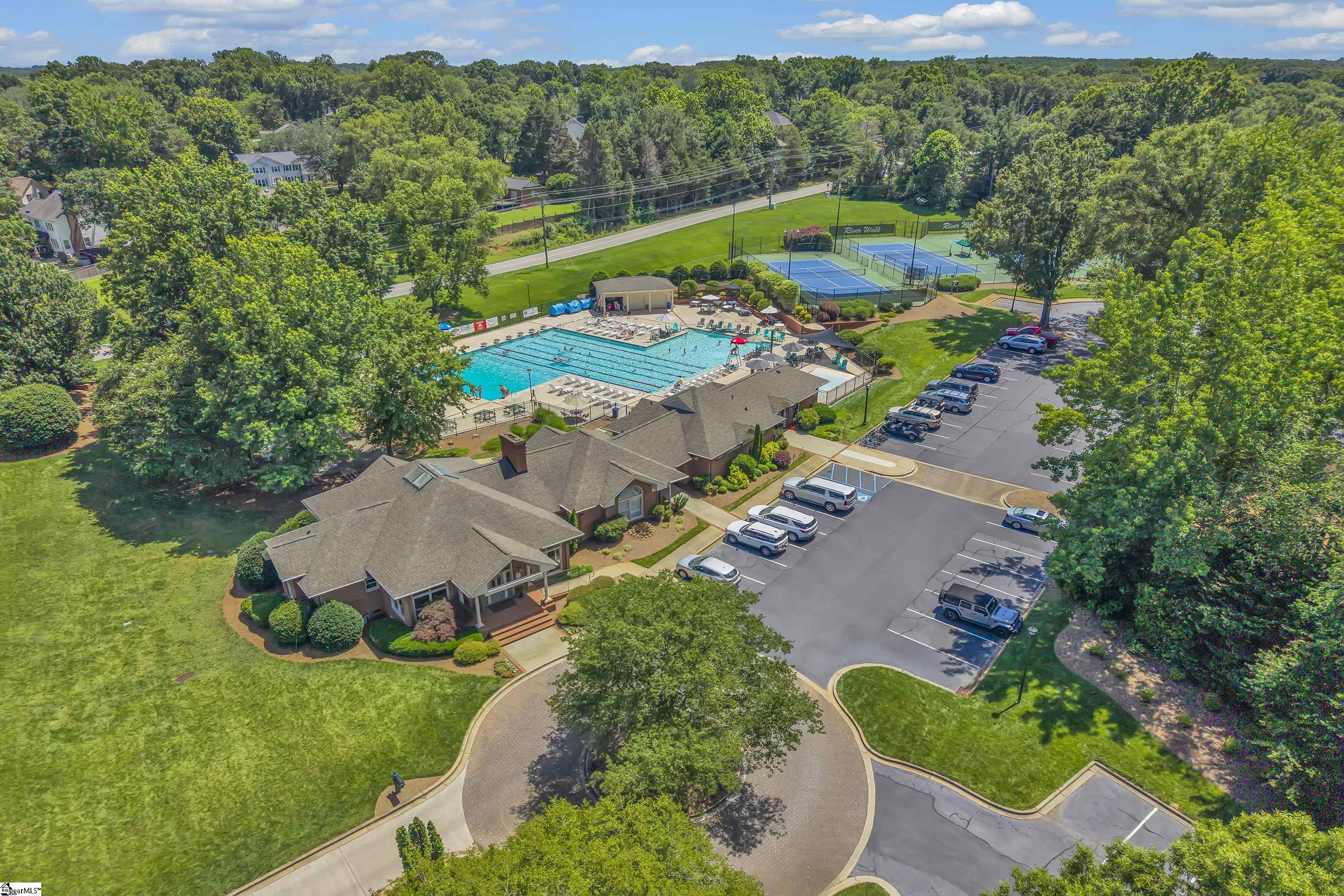 204 Parkside Drive Simpsonville, SC 29681